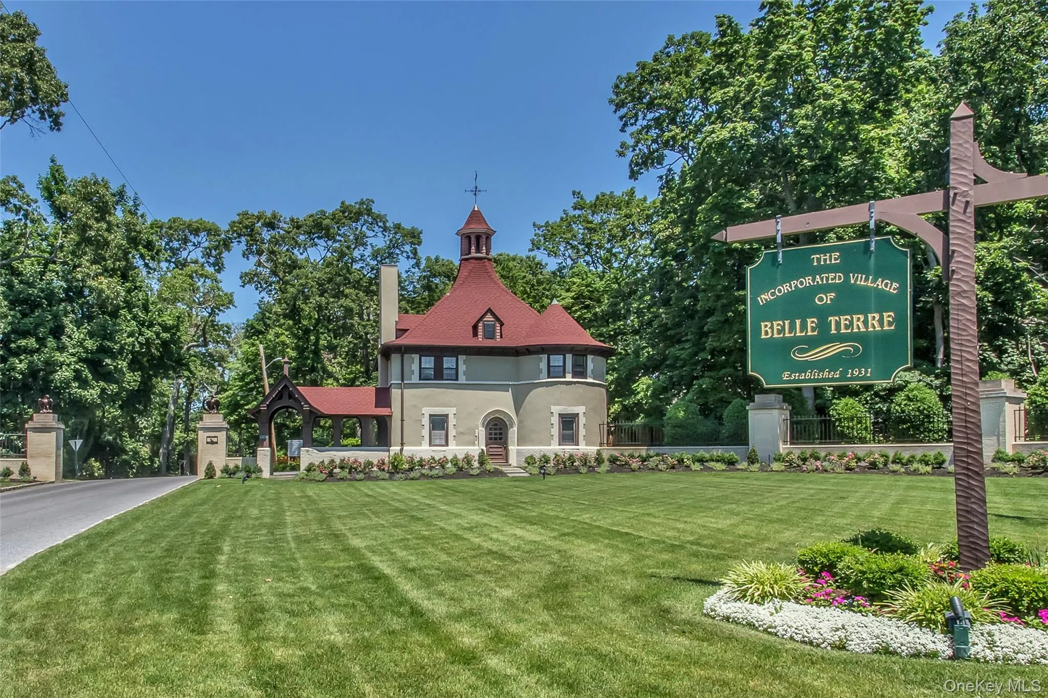 6 Cliffside Drive, Brookhaven, NY, 5 Bedrooms Bedrooms, 11 Rooms Rooms,4 BathroomsBathrooms,Residential,For Rent,Cliffside,0,1009076 6 Cliffside Drive, Brookhaven, NY, 5 Bedrooms Bedrooms, 11 Rooms Rooms,4 BathroomsBathrooms,Residential,For Rent,Cliffside,0,1009076