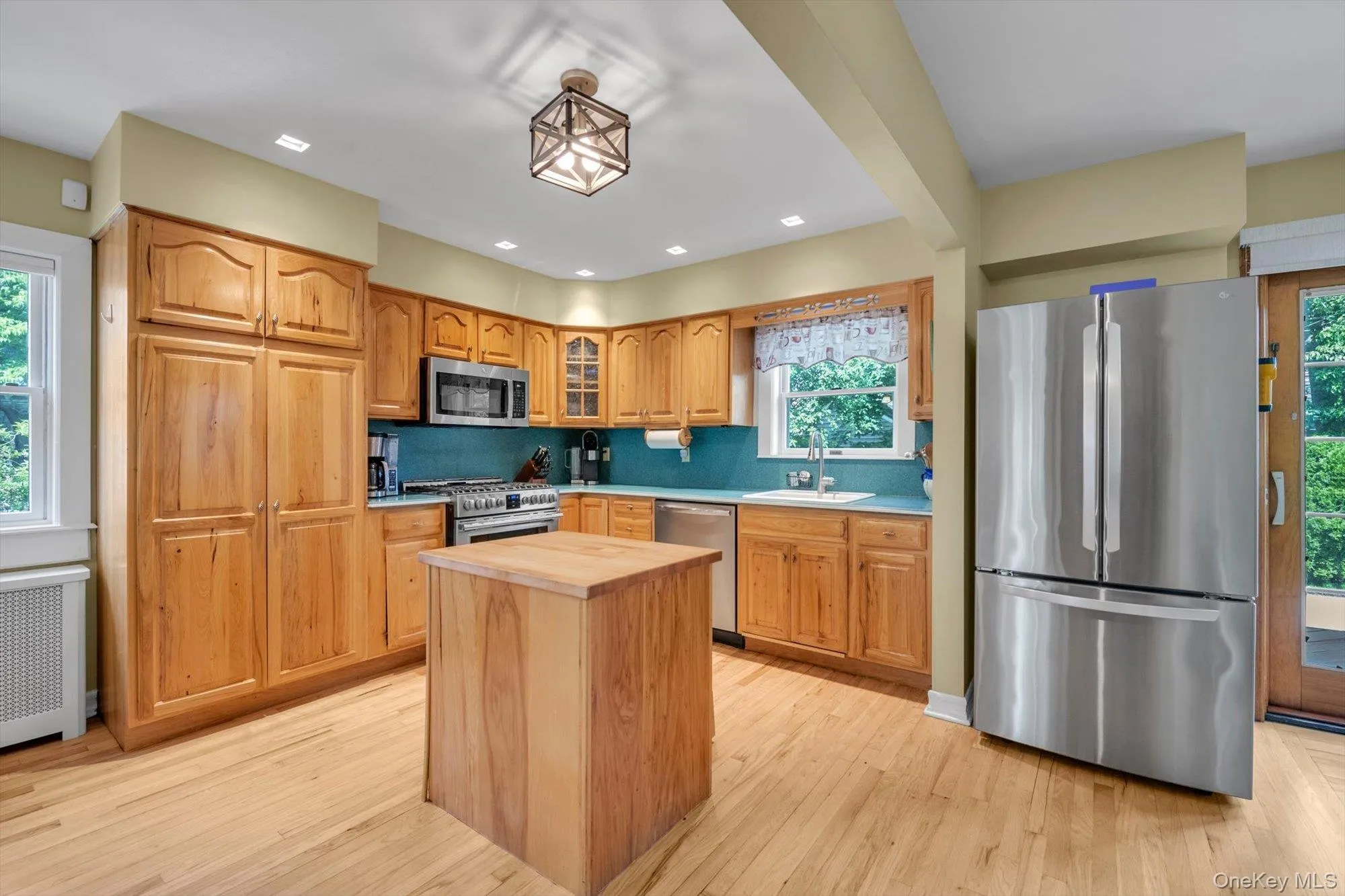 284 Whitehall Road, Hempstead, NY, 3 Bedrooms Bedrooms, 7 Rooms Rooms,2 BathroomsBathrooms,Residential,For Rent,Whitehall,0,1009077 284 Whitehall Road, Hempstead, NY, 3 Bedrooms Bedrooms, 7 Rooms Rooms,2 BathroomsBathrooms,Residential,For Rent,Whitehall,0,1009077
