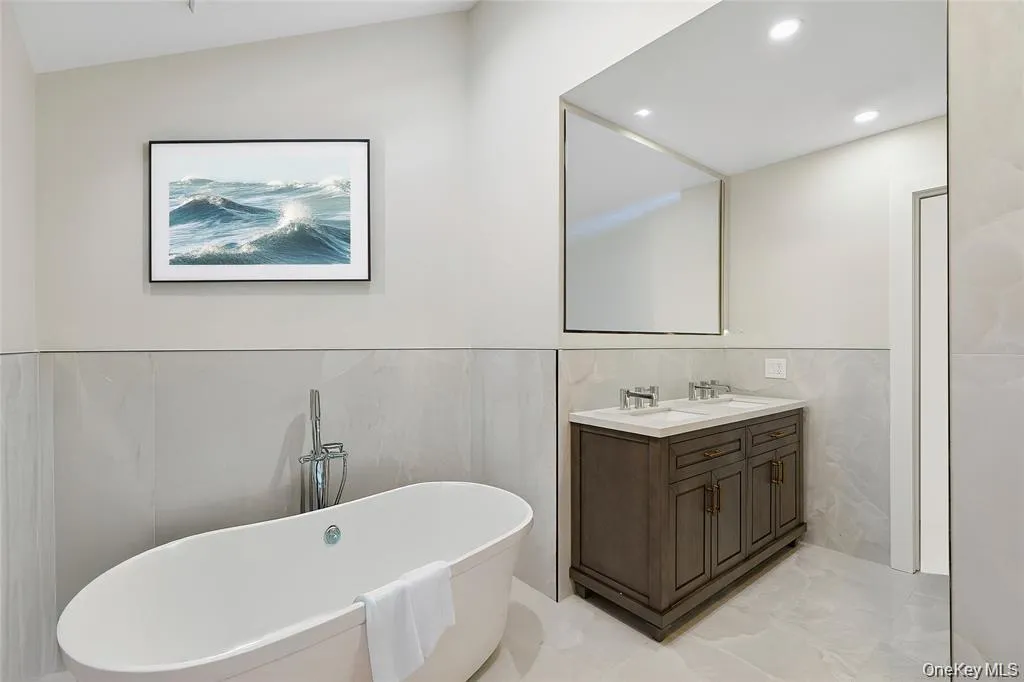 27 Ravine Road, Brookhaven, NY, 3 Bedrooms Bedrooms, 8 Rooms Rooms,2 BathroomsBathrooms,Residential,For Rent,Ravine,0,KEY1009078 27 Ravine Road, Brookhaven, NY, 3 Bedrooms Bedrooms, 8 Rooms Rooms,2 BathroomsBathrooms,Residential,For Rent,Ravine,0,KEY1009078