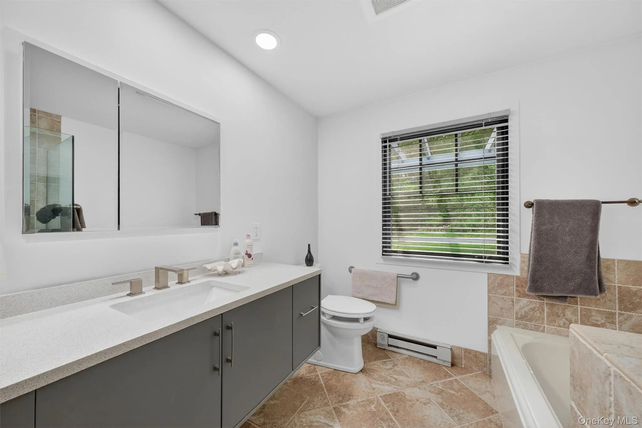 356 Smith Road, Pleasant Valley, NY, 2 Bedrooms Bedrooms, 5 Rooms Rooms,1 BathroomBathrooms,Residential,For Rent,Smith,0,1009080 356 Smith Road, Pleasant Valley, NY, 2 Bedrooms Bedrooms, 5 Rooms Rooms,1 BathroomBathrooms,Residential,For Rent,Smith,0,1009080