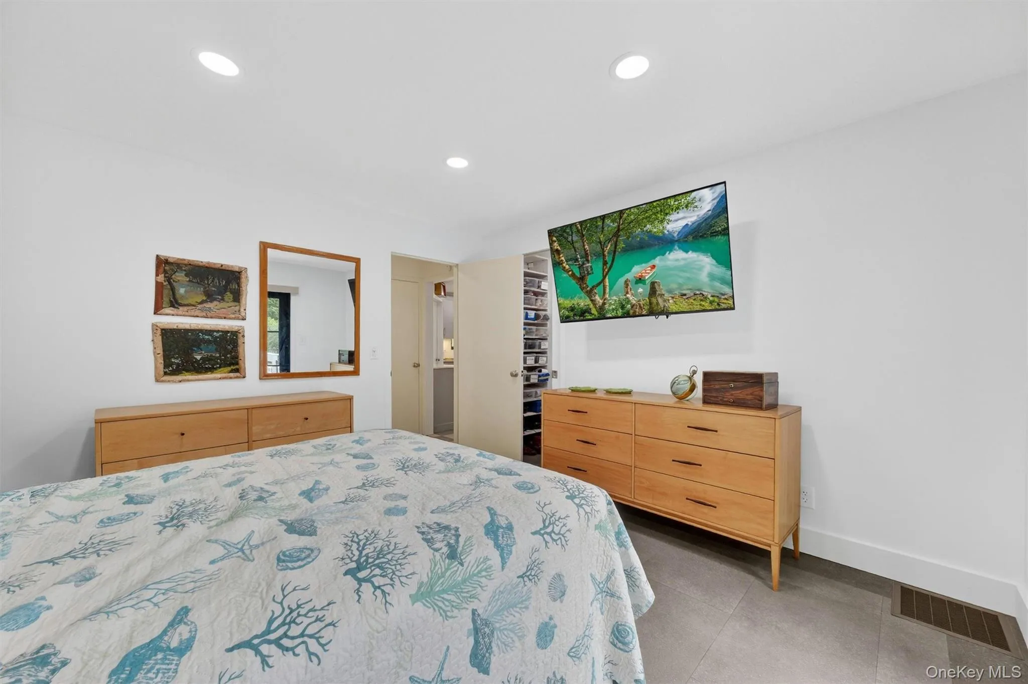 356 Smith Road, Pleasant Valley, NY, 2 Bedrooms Bedrooms, 5 Rooms Rooms,1 BathroomBathrooms,Residential,For Rent,Smith,0,1009080 356 Smith Road, Pleasant Valley, NY, 2 Bedrooms Bedrooms, 5 Rooms Rooms,1 BathroomBathrooms,Residential,For Rent,Smith,0,1009080