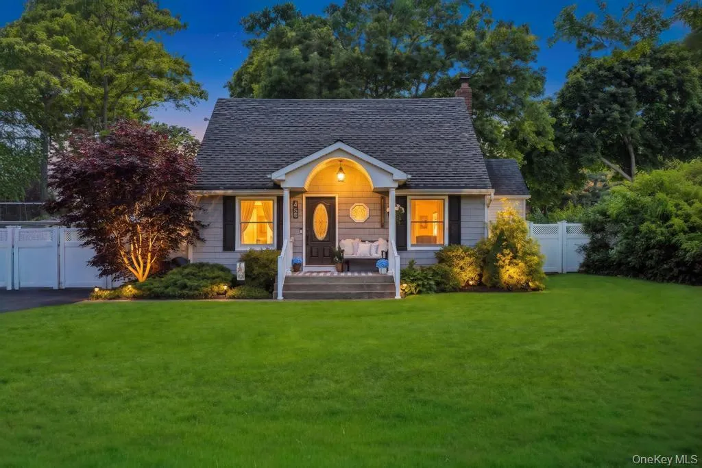 4 Pine Street, Brookhaven, NY, 4 Bedrooms Bedrooms, 8 Rooms Rooms,3 BathroomsBathrooms,Residential,For Rent,Pine,0,1009081 4 Pine Street, Brookhaven, NY, 4 Bedrooms Bedrooms, 8 Rooms Rooms,3 BathroomsBathrooms,Residential,For Rent,Pine,0,1009081