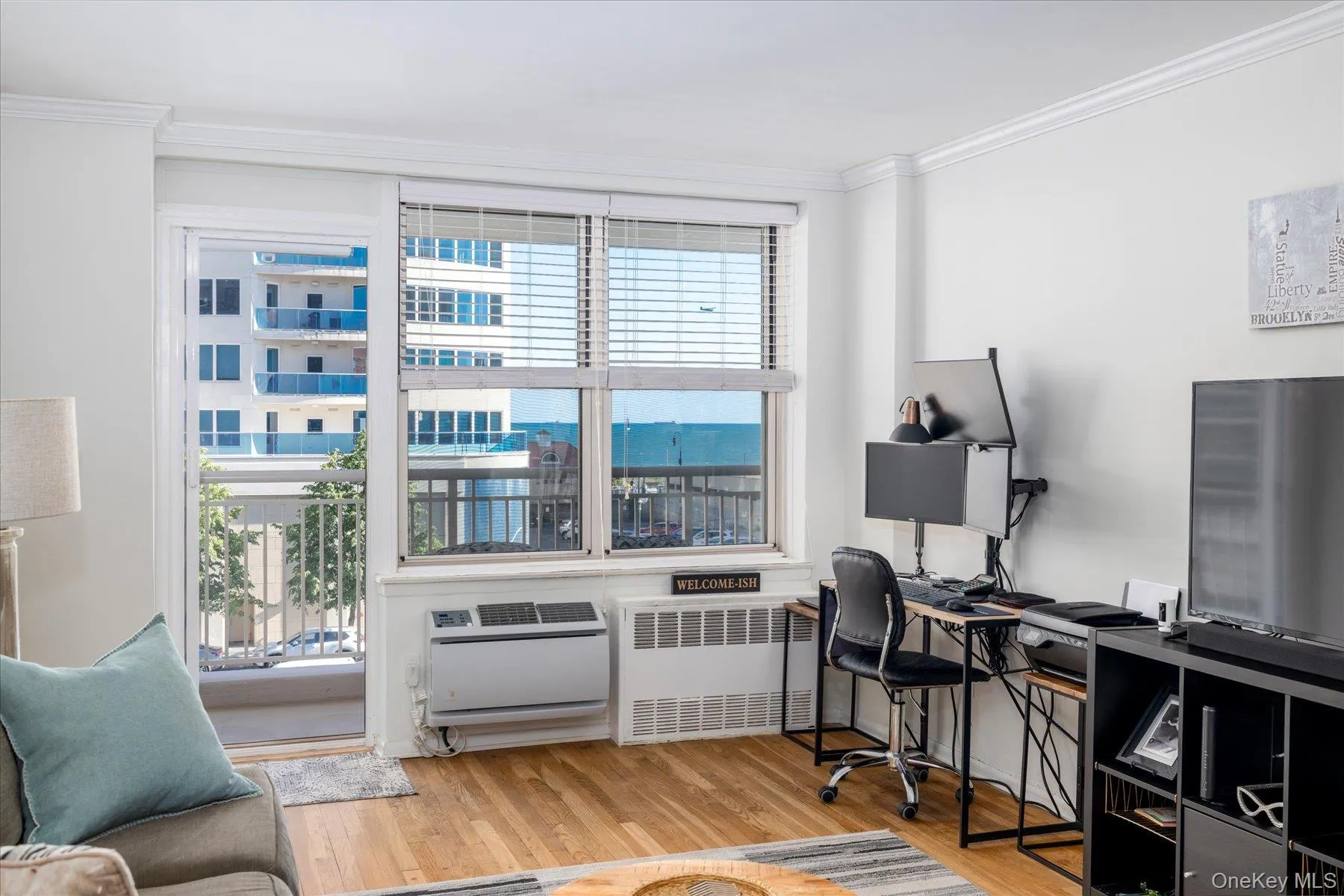 410 Broadway, Long Beach, NY, 1 Bedroom Bedrooms, 4 Rooms Rooms,1 BathroomBathrooms,Residential,For Rent,Broadway,0,1009084 410 Broadway, Long Beach, NY, 1 Bedroom Bedrooms, 4 Rooms Rooms,1 BathroomBathrooms,Residential,For Rent,Broadway,0,1009084