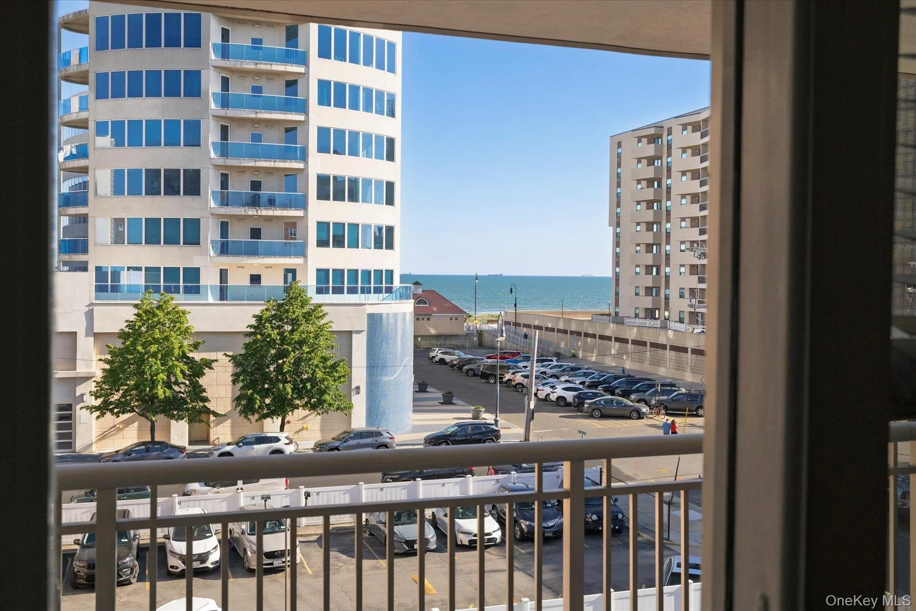 410 Broadway, Long Beach, NY, 1 Bedroom Bedrooms, 4 Rooms Rooms,1 BathroomBathrooms,Residential,For Rent,Broadway,0,1009084 410 Broadway, Long Beach, NY, 1 Bedroom Bedrooms, 4 Rooms Rooms,1 BathroomBathrooms,Residential,For Rent,Broadway,0,1009084