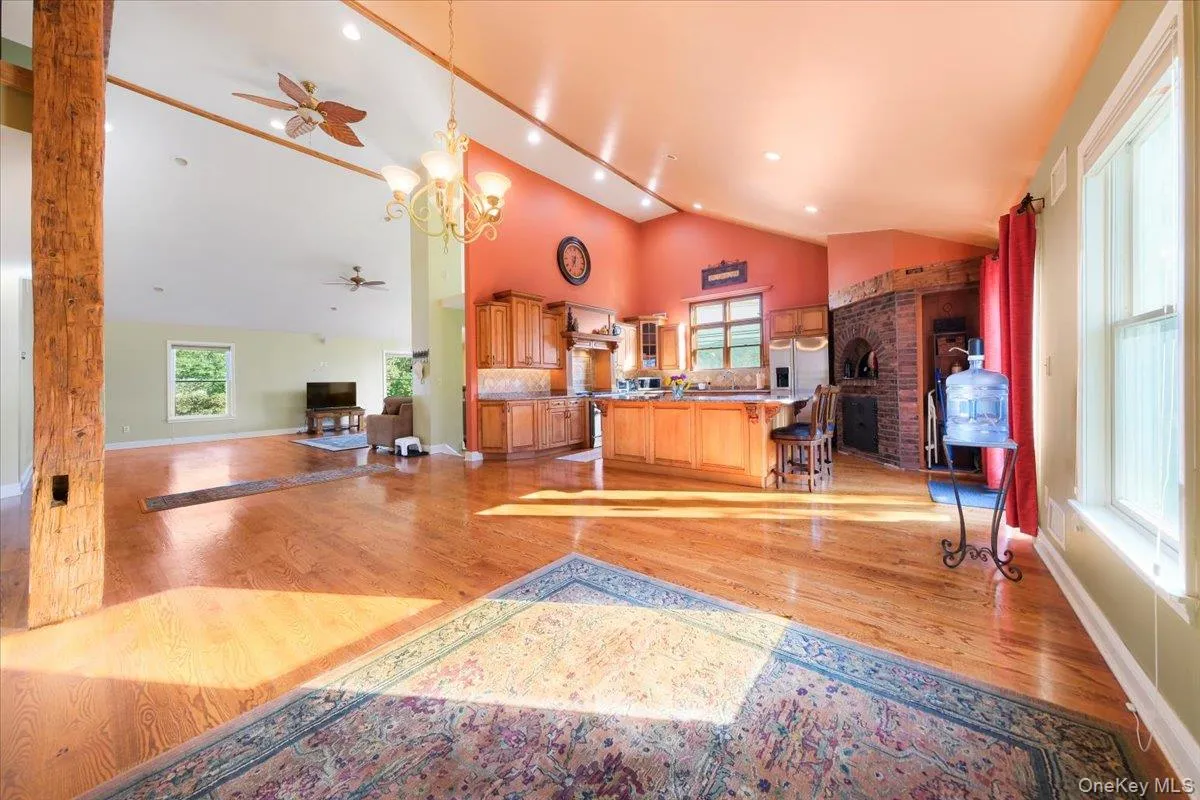 1403 Kings Highway, Chester Town, NY, 3 Bedrooms Bedrooms, 6 Rooms Rooms,2 BathroomsBathrooms,Residential Lease,For Rent,Kings,0,1009085 1403 Kings Highway, Chester Town, NY, 3 Bedrooms Bedrooms, 6 Rooms Rooms,2 BathroomsBathrooms,Residential Lease,For Rent,Kings,0,1009085