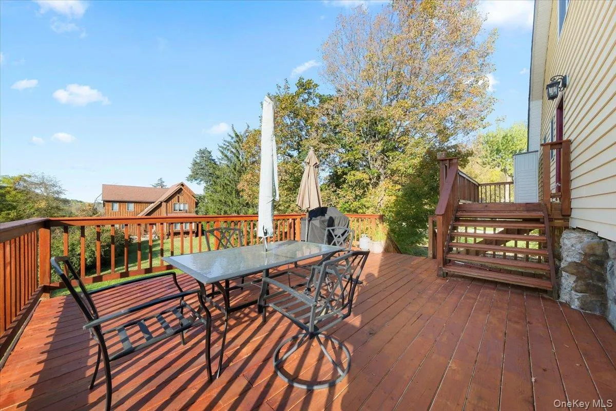 1403 Kings Highway, Chester Town, NY, 3 Bedrooms Bedrooms, 6 Rooms Rooms,2 BathroomsBathrooms,Residential Lease,For Rent,Kings,0,1009085 1403 Kings Highway, Chester Town, NY, 3 Bedrooms Bedrooms, 6 Rooms Rooms,2 BathroomsBathrooms,Residential Lease,For Rent,Kings,0,1009085