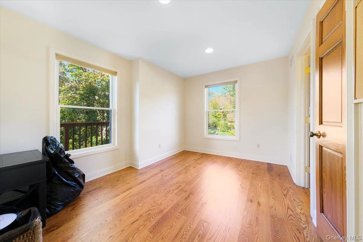 1403 Kings Highway, Chester Town, NY, 3 Bedrooms Bedrooms, 6 Rooms Rooms,2 BathroomsBathrooms,Residential Lease,For Rent,Kings,0,1009085 1403 Kings Highway, Chester Town, NY, 3 Bedrooms Bedrooms, 6 Rooms Rooms,2 BathroomsBathrooms,Residential Lease,For Rent,Kings,0,1009085
