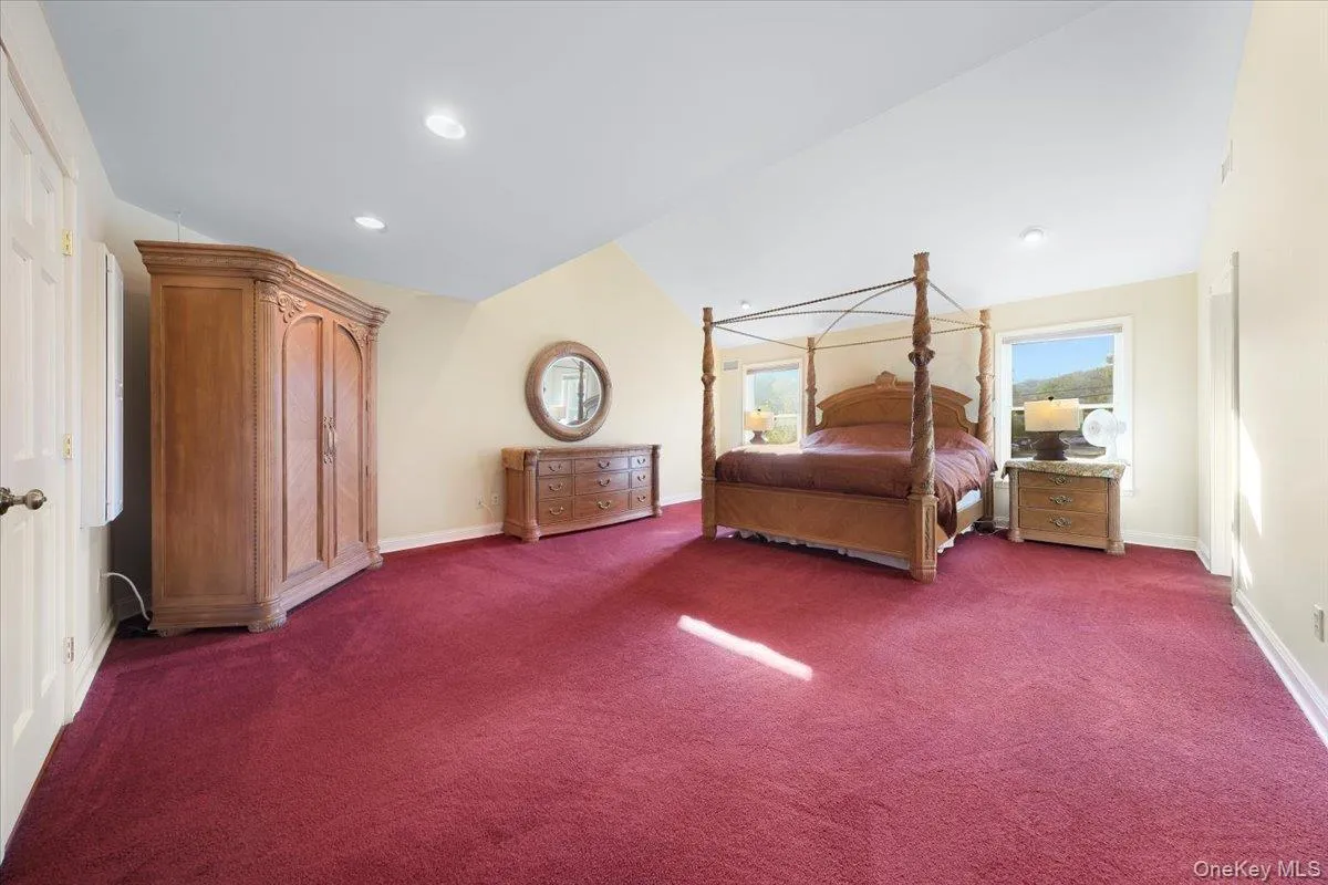 1403 Kings Highway, Chester Town, NY, 3 Bedrooms Bedrooms, 6 Rooms Rooms,2 BathroomsBathrooms,Residential Lease,For Rent,Kings,0,1009085 1403 Kings Highway, Chester Town, NY, 3 Bedrooms Bedrooms, 6 Rooms Rooms,2 BathroomsBathrooms,Residential Lease,For Rent,Kings,0,1009085