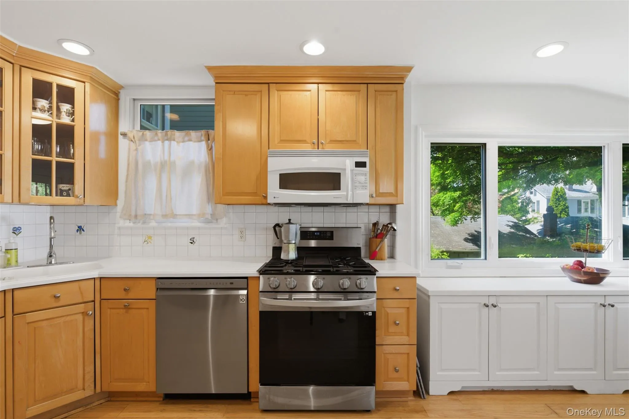 27 Dutcher Street, Greenburgh, NY, 3 Bedrooms Bedrooms, 9 Rooms Rooms,1 BathroomBathrooms,Residential Lease,For Rent,Dutcher,0,1009095 27 Dutcher Street, Greenburgh, NY, 3 Bedrooms Bedrooms, 9 Rooms Rooms,1 BathroomBathrooms,Residential Lease,For Rent,Dutcher,0,1009095