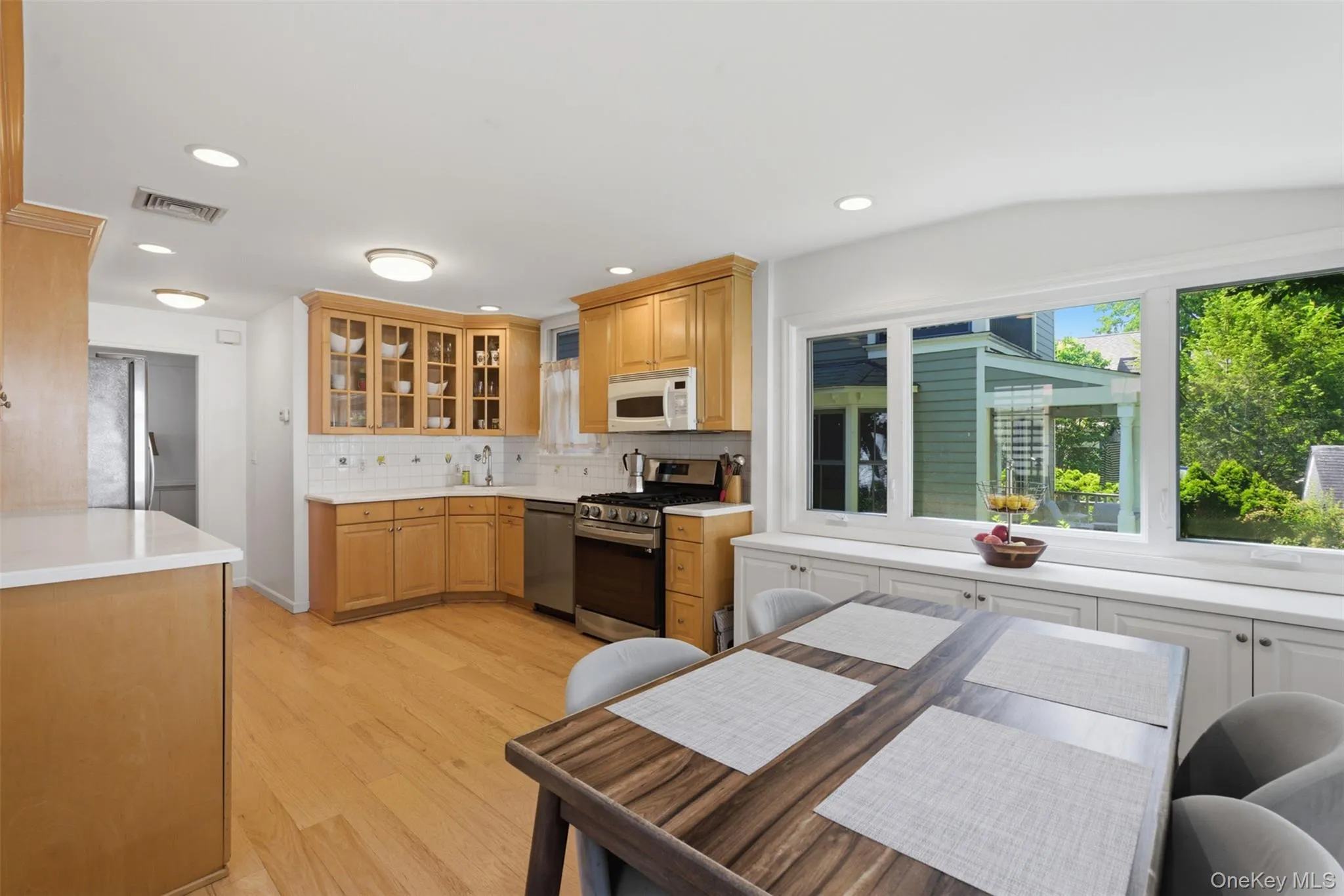 27 Dutcher Street, Greenburgh, NY, 3 Bedrooms Bedrooms, 9 Rooms Rooms,1 BathroomBathrooms,Residential Lease,For Rent,Dutcher,0,1009095 27 Dutcher Street, Greenburgh, NY, 3 Bedrooms Bedrooms, 9 Rooms Rooms,1 BathroomBathrooms,Residential Lease,For Rent,Dutcher,0,1009095