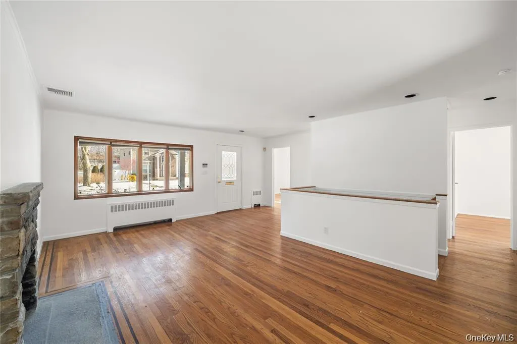24 Elderberry Road, Oyster Bay, NY, 4 Bedrooms Bedrooms, 7 Rooms Rooms,2 BathroomsBathrooms,Residential Lease,For Rent,Elderberry,0,1009104 24 Elderberry Road, Oyster Bay, NY, 4 Bedrooms Bedrooms, 7 Rooms Rooms,2 BathroomsBathrooms,Residential Lease,For Rent,Elderberry,0,1009104