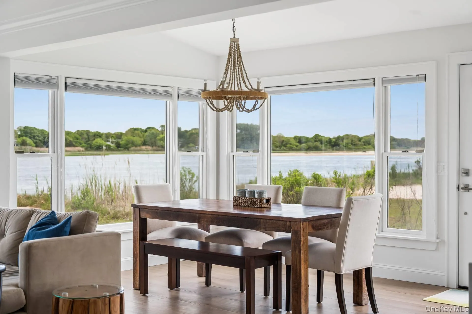108 Little Neck Road, Southampton, NY, 4 Bedrooms Bedrooms, 6 Rooms Rooms,3 BathroomsBathrooms,Residential Lease,For Rent,Little Neck,0,1009106 108 Little Neck Road, Southampton, NY, 4 Bedrooms Bedrooms, 6 Rooms Rooms,3 BathroomsBathrooms,Residential Lease,For Rent,Little Neck,0,1009106
