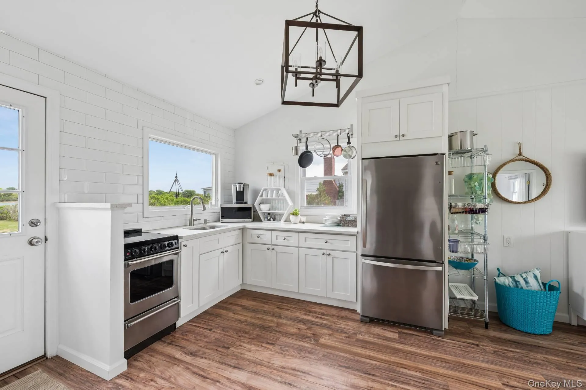 108 Little Neck Road, Southampton, NY, 4 Bedrooms Bedrooms, 6 Rooms Rooms,3 BathroomsBathrooms,Residential Lease,For Rent,Little Neck,0,1009106 108 Little Neck Road, Southampton, NY, 4 Bedrooms Bedrooms, 6 Rooms Rooms,3 BathroomsBathrooms,Residential Lease,For Rent,Little Neck,0,1009106