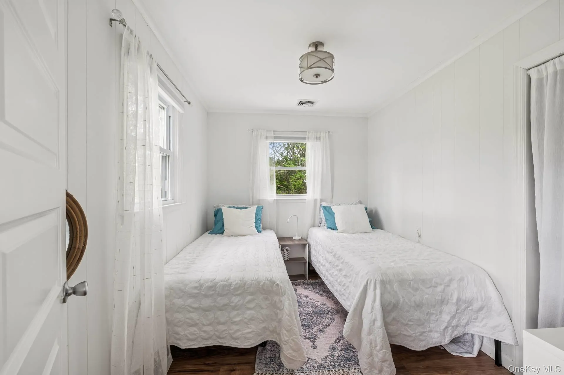 108 Little Neck Road, Southampton, NY, 4 Bedrooms Bedrooms, 6 Rooms Rooms,3 BathroomsBathrooms,Residential Lease,For Rent,Little Neck,0,1009106 108 Little Neck Road, Southampton, NY, 4 Bedrooms Bedrooms, 6 Rooms Rooms,3 BathroomsBathrooms,Residential Lease,For Rent,Little Neck,0,1009106