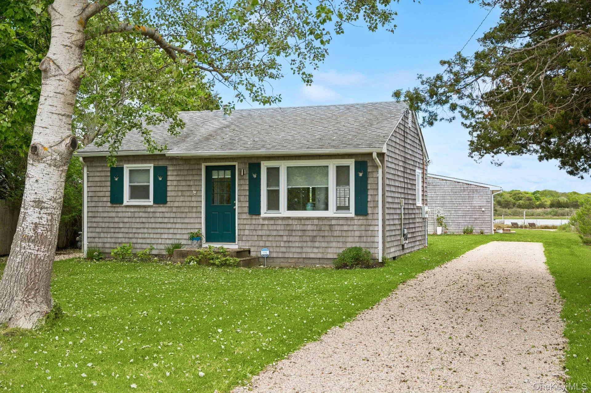 108 Little Neck Road, Southampton, NY, 4 Bedrooms Bedrooms, 6 Rooms Rooms,3 BathroomsBathrooms,Residential Lease,For Rent,Little Neck,0,1009106 108 Little Neck Road, Southampton, NY, 4 Bedrooms Bedrooms, 6 Rooms Rooms,3 BathroomsBathrooms,Residential Lease,For Rent,Little Neck,0,1009106