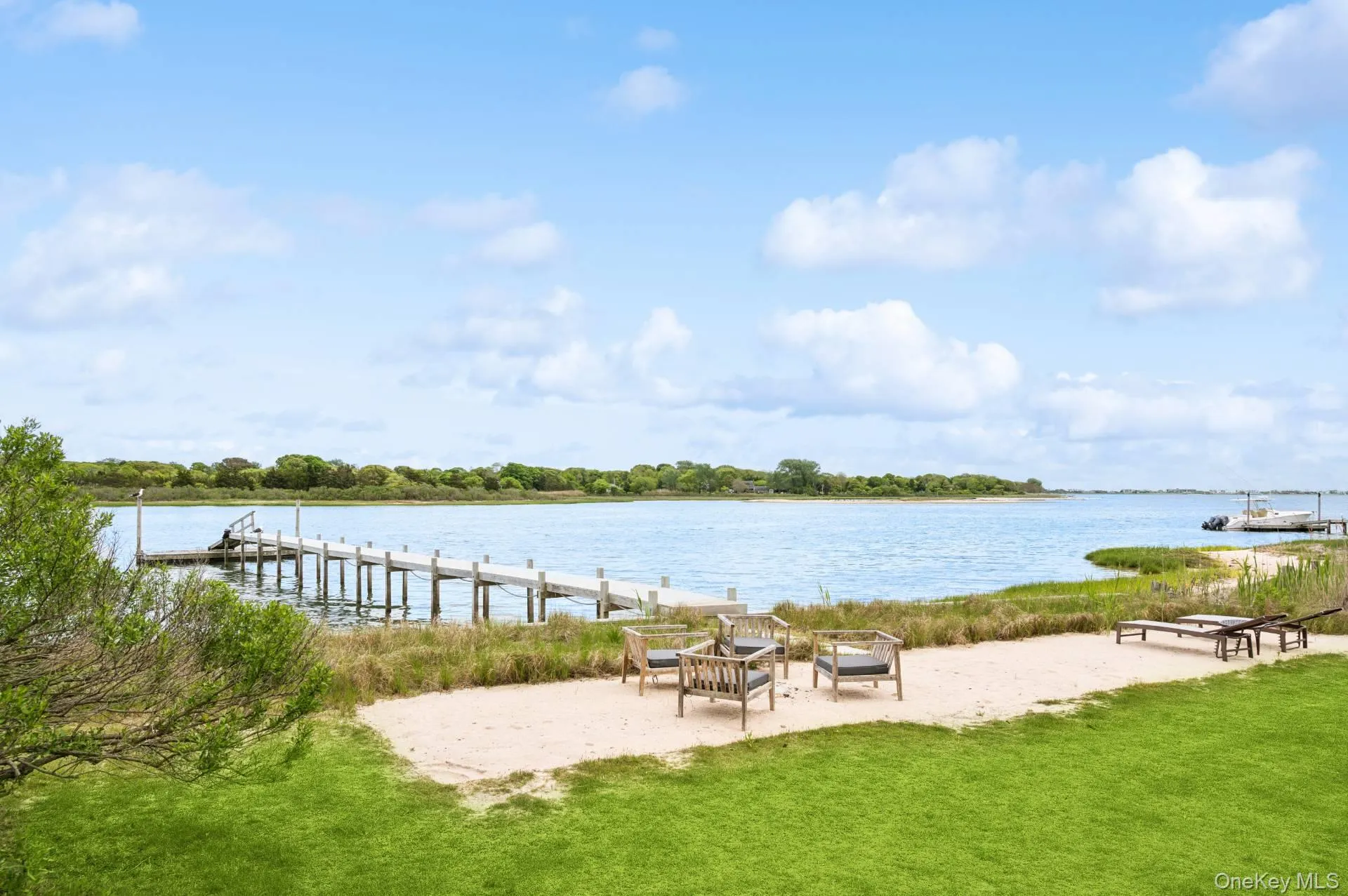 108 Little Neck Road, Southampton, NY, 4 Bedrooms Bedrooms, 6 Rooms Rooms,3 BathroomsBathrooms,Residential Lease,For Rent,Little Neck,0,1009106 108 Little Neck Road, Southampton, NY, 4 Bedrooms Bedrooms, 6 Rooms Rooms,3 BathroomsBathrooms,Residential Lease,For Rent,Little Neck,0,1009106