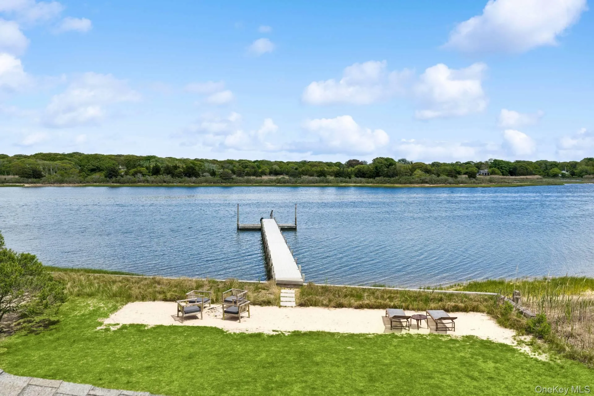 108 Little Neck Road, Southampton, NY, 4 Bedrooms Bedrooms, 6 Rooms Rooms,3 BathroomsBathrooms,Residential Lease,For Rent,Little Neck,0,1009106 108 Little Neck Road, Southampton, NY, 4 Bedrooms Bedrooms, 6 Rooms Rooms,3 BathroomsBathrooms,Residential Lease,For Rent,Little Neck,0,1009106