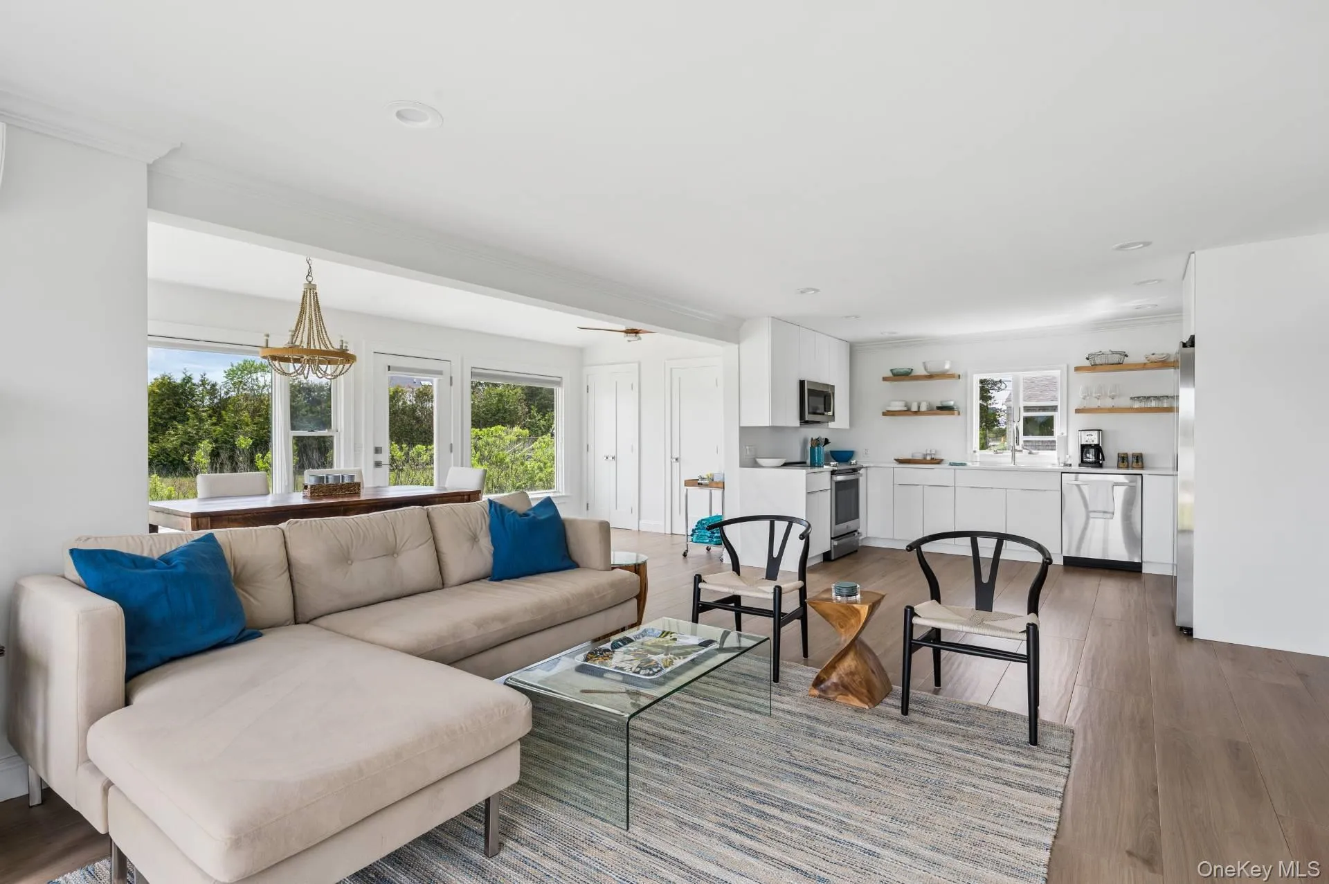108 Little Neck Road, Southampton, NY, 4 Bedrooms Bedrooms, 6 Rooms Rooms,3 BathroomsBathrooms,Residential Lease,For Rent,Little Neck,0,1009106 108 Little Neck Road, Southampton, NY, 4 Bedrooms Bedrooms, 6 Rooms Rooms,3 BathroomsBathrooms,Residential Lease,For Rent,Little Neck,0,1009106