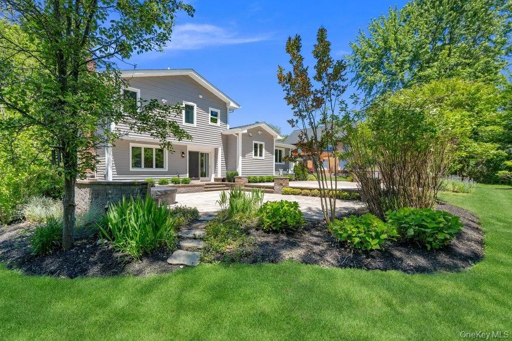 43 Bucknell Drive, Oyster Bay, NY, 5 Bedrooms Bedrooms, 12 Rooms Rooms,3 BathroomsBathrooms,Residential,For Rent,Bucknell,0,1009110 43 Bucknell Drive, Oyster Bay, NY, 5 Bedrooms Bedrooms, 12 Rooms Rooms,3 BathroomsBathrooms,Residential,For Rent,Bucknell,0,1009110