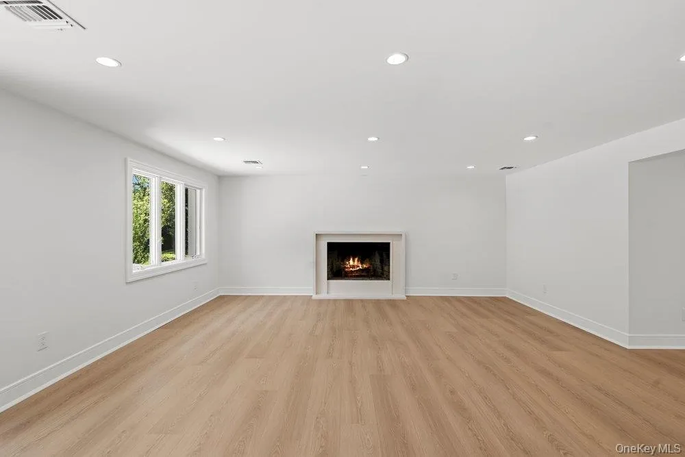 43 Bucknell Drive, Oyster Bay, NY, 5 Bedrooms Bedrooms, 12 Rooms Rooms,3 BathroomsBathrooms,Residential,For Rent,Bucknell,0,1009110 43 Bucknell Drive, Oyster Bay, NY, 5 Bedrooms Bedrooms, 12 Rooms Rooms,3 BathroomsBathrooms,Residential,For Rent,Bucknell,0,1009110