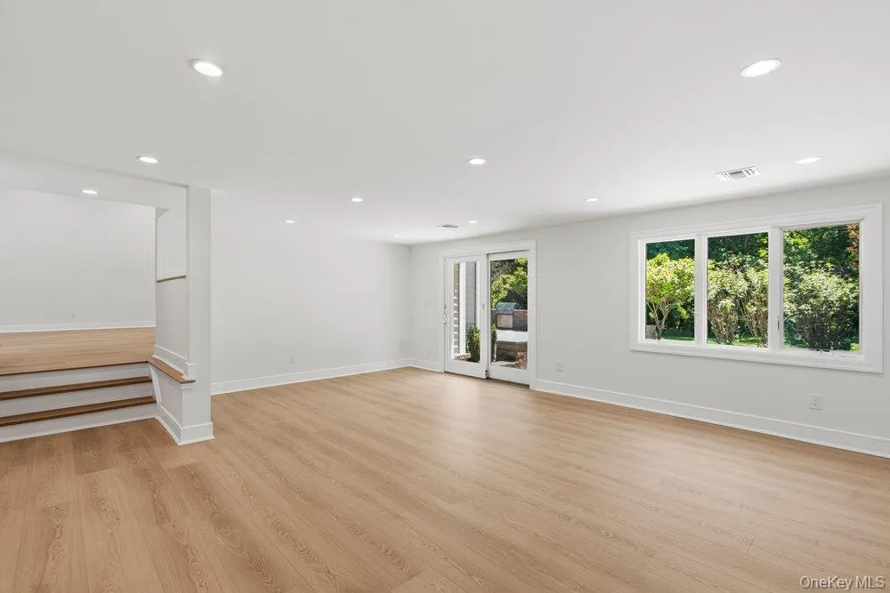 43 Bucknell Drive, Oyster Bay, NY, 5 Bedrooms Bedrooms, 12 Rooms Rooms,3 BathroomsBathrooms,Residential,For Rent,Bucknell,0,1009110 43 Bucknell Drive, Oyster Bay, NY, 5 Bedrooms Bedrooms, 12 Rooms Rooms,3 BathroomsBathrooms,Residential,For Rent,Bucknell,0,1009110