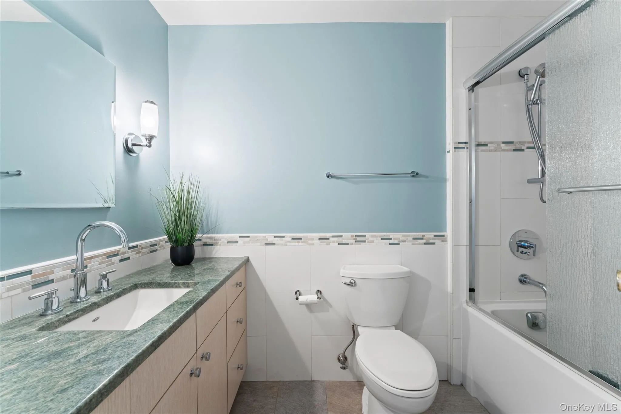 Hall Bath Hall Bath