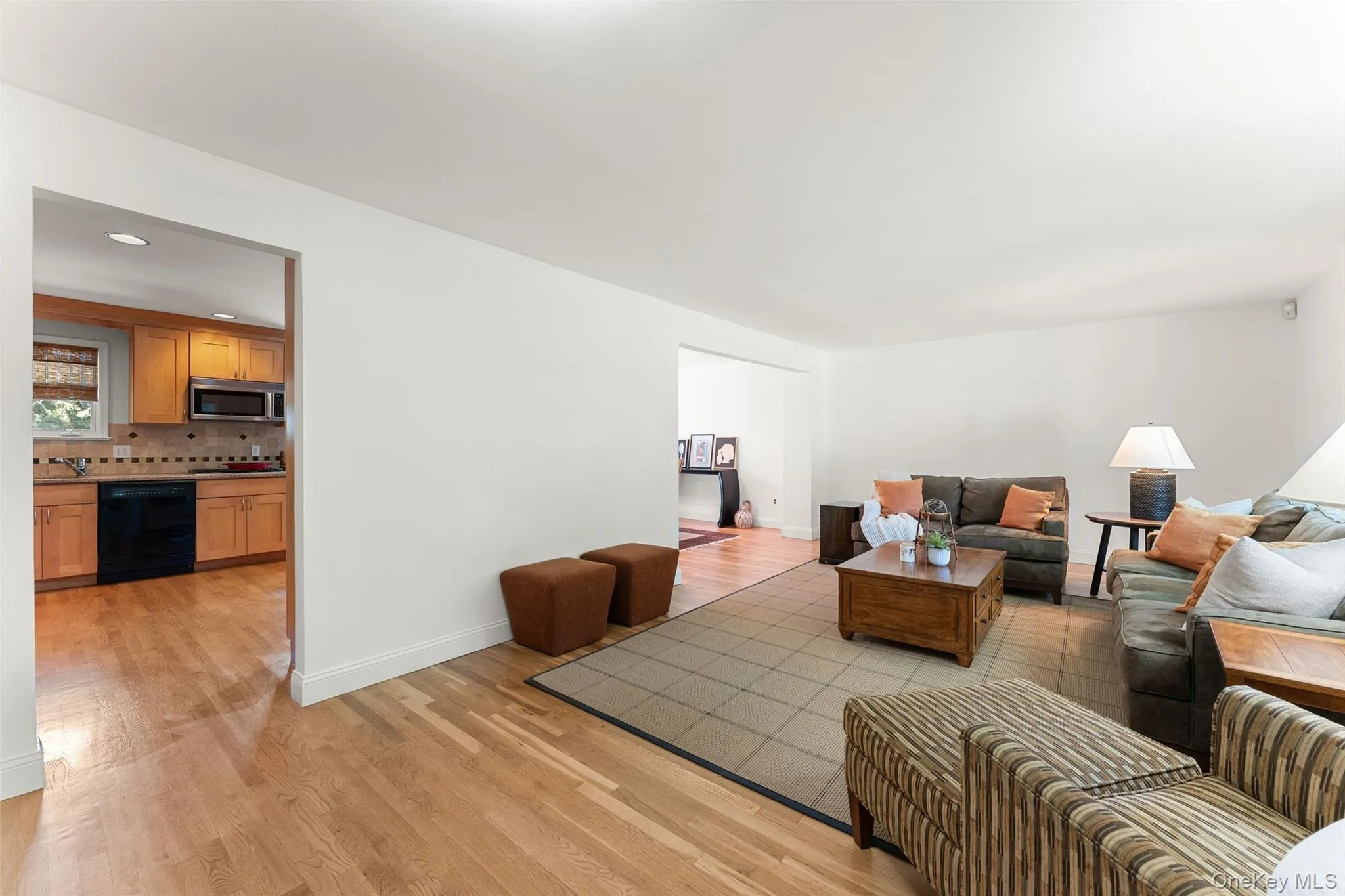 7 Hastings Close, Greenburgh, NY, 3 Bedrooms Bedrooms, 6 Rooms Rooms,2 BathroomsBathrooms,Residential,For Rent,Hastings,0,1009117 7 Hastings Close, Greenburgh, NY, 3 Bedrooms Bedrooms, 6 Rooms Rooms,2 BathroomsBathrooms,Residential,For Rent,Hastings,0,1009117
