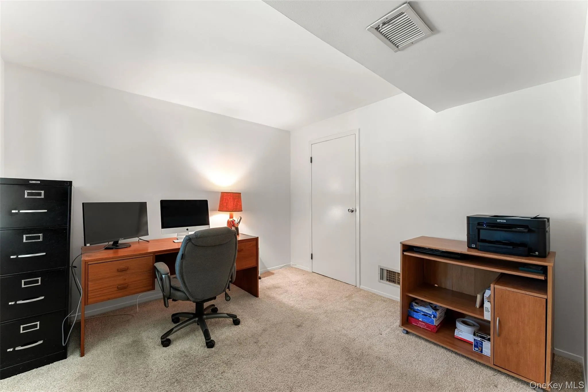 7 Hastings Close, Greenburgh, NY, 3 Bedrooms Bedrooms, 6 Rooms Rooms,2 BathroomsBathrooms,Residential,For Rent,Hastings,0,1009117 7 Hastings Close, Greenburgh, NY, 3 Bedrooms Bedrooms, 6 Rooms Rooms,2 BathroomsBathrooms,Residential,For Rent,Hastings,0,1009117