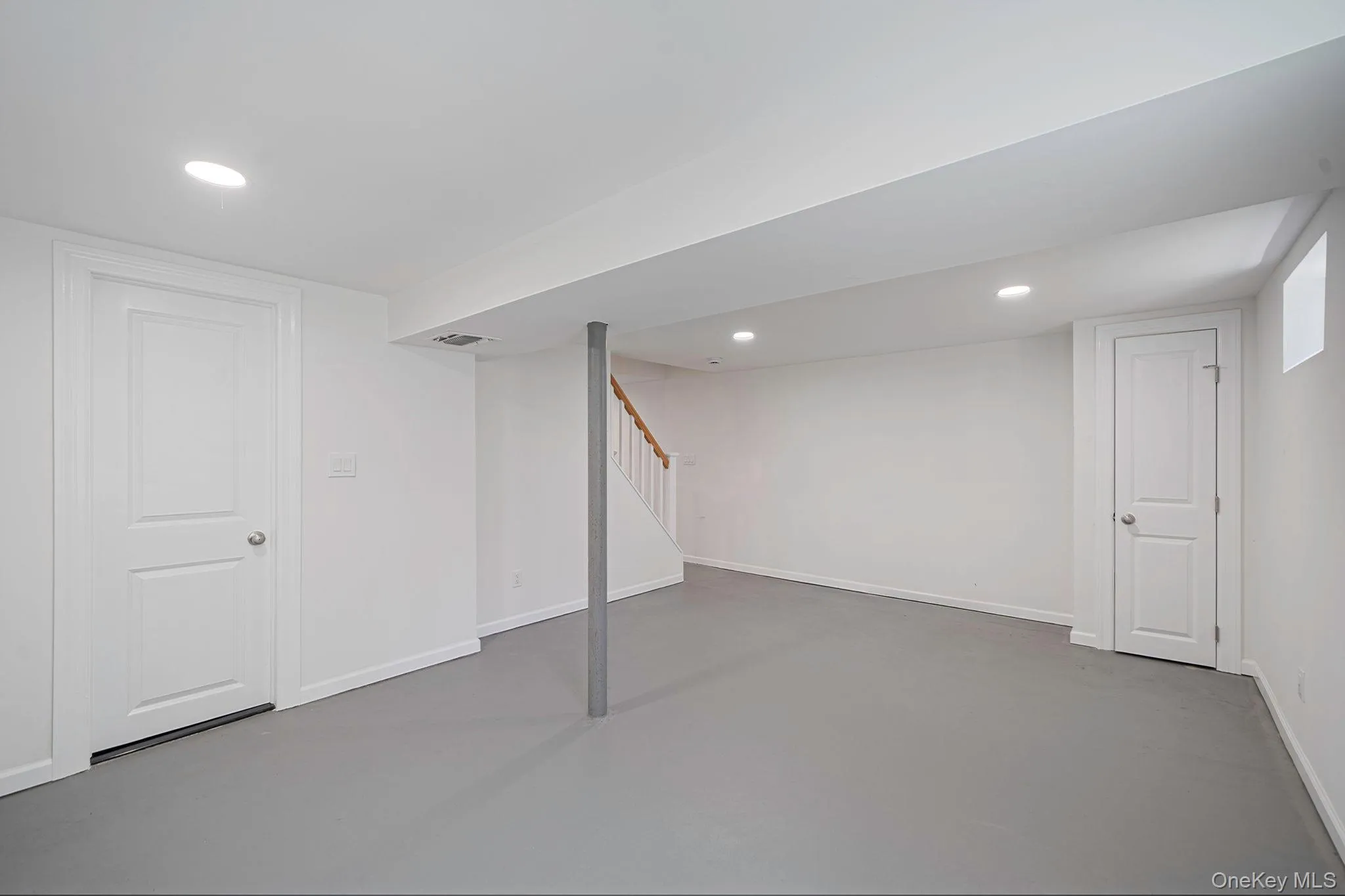 14 Reizen Avenue, Brookhaven, NY, 3 Bedrooms Bedrooms, 6 Rooms Rooms,2 BathroomsBathrooms,Residential,For Rent,Reizen,0,1009118 14 Reizen Avenue, Brookhaven, NY, 3 Bedrooms Bedrooms, 6 Rooms Rooms,2 BathroomsBathrooms,Residential,For Rent,Reizen,0,1009118