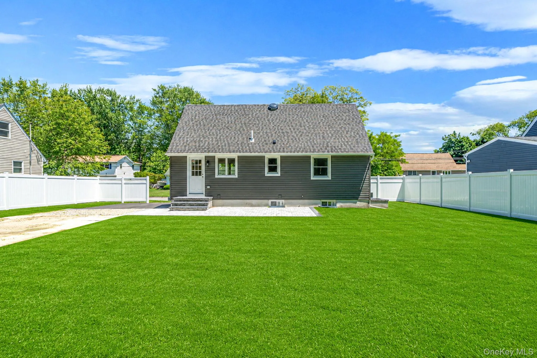 14 Reizen Avenue, Brookhaven, NY, 3 Bedrooms Bedrooms, 6 Rooms Rooms,2 BathroomsBathrooms,Residential,For Rent,Reizen,0,1009118 14 Reizen Avenue, Brookhaven, NY, 3 Bedrooms Bedrooms, 6 Rooms Rooms,2 BathroomsBathrooms,Residential,For Rent,Reizen,0,1009118