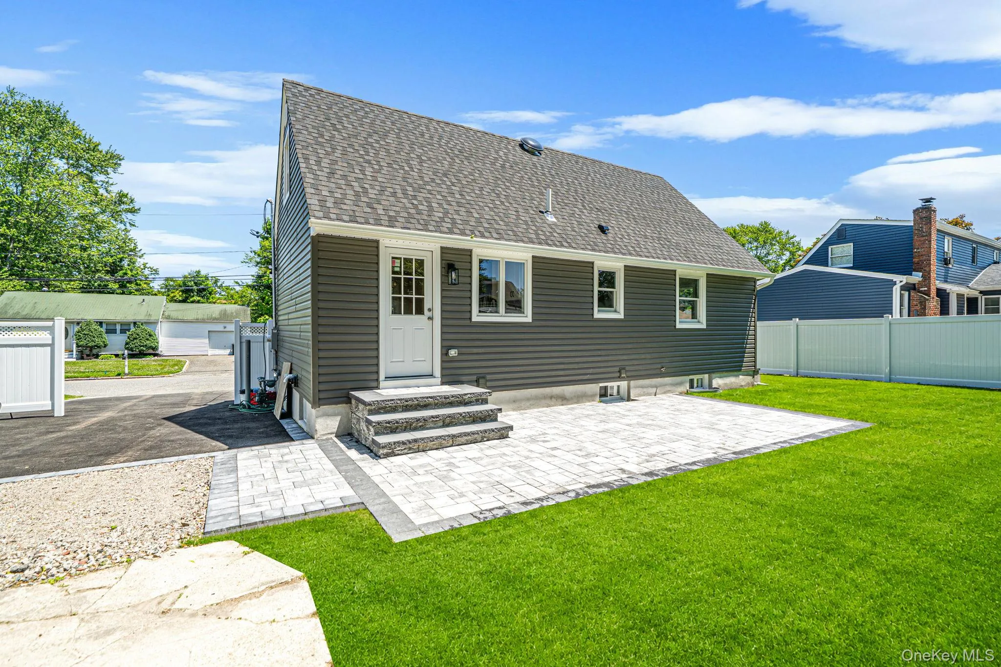 14 Reizen Avenue, Brookhaven, NY, 3 Bedrooms Bedrooms, 6 Rooms Rooms,2 BathroomsBathrooms,Residential,For Rent,Reizen,0,1009118 14 Reizen Avenue, Brookhaven, NY, 3 Bedrooms Bedrooms, 6 Rooms Rooms,2 BathroomsBathrooms,Residential,For Rent,Reizen,0,1009118