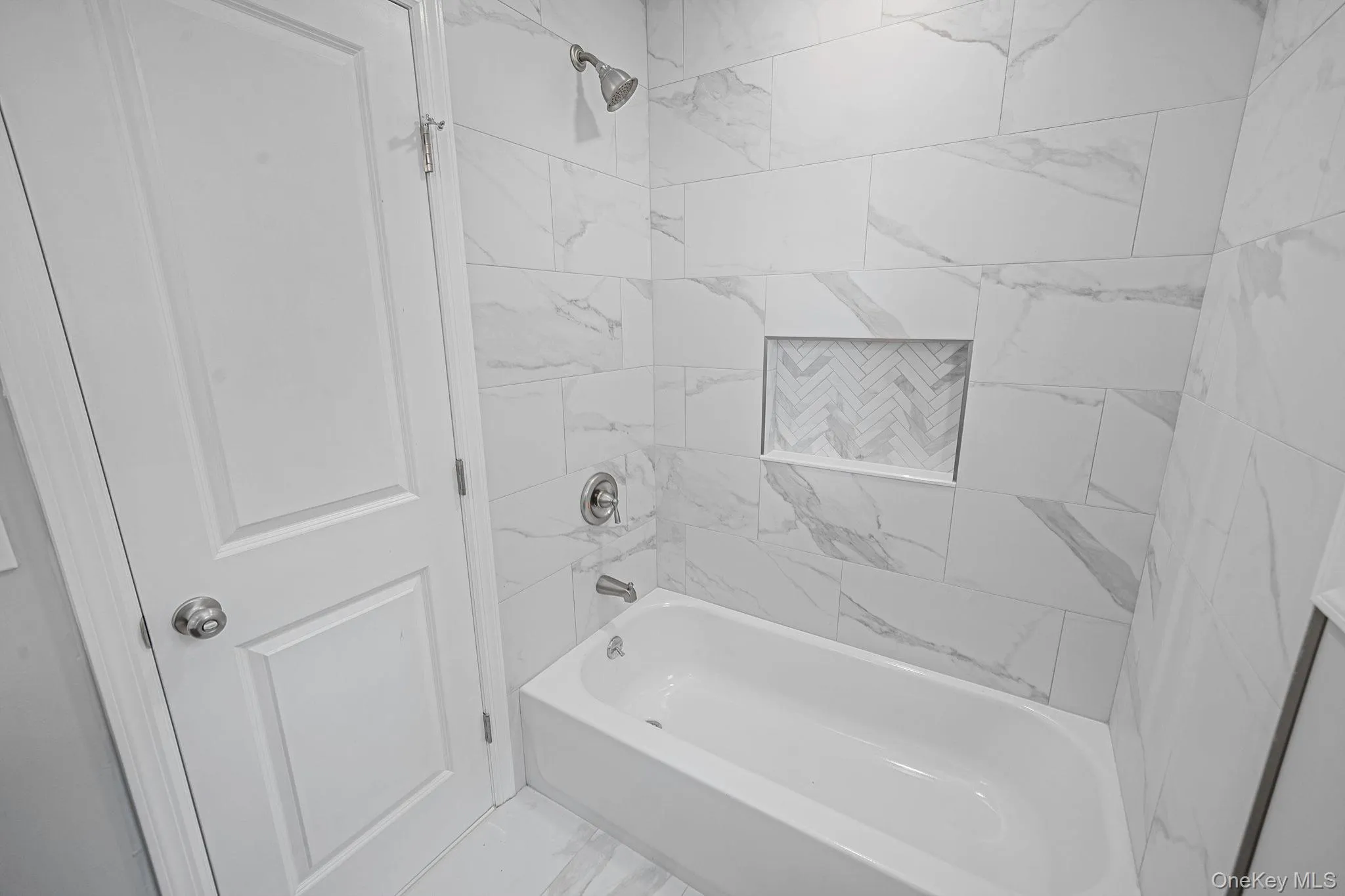 14 Reizen Avenue, Brookhaven, NY, 3 Bedrooms Bedrooms, 6 Rooms Rooms,2 BathroomsBathrooms,Residential,For Rent,Reizen,0,1009118 14 Reizen Avenue, Brookhaven, NY, 3 Bedrooms Bedrooms, 6 Rooms Rooms,2 BathroomsBathrooms,Residential,For Rent,Reizen,0,1009118