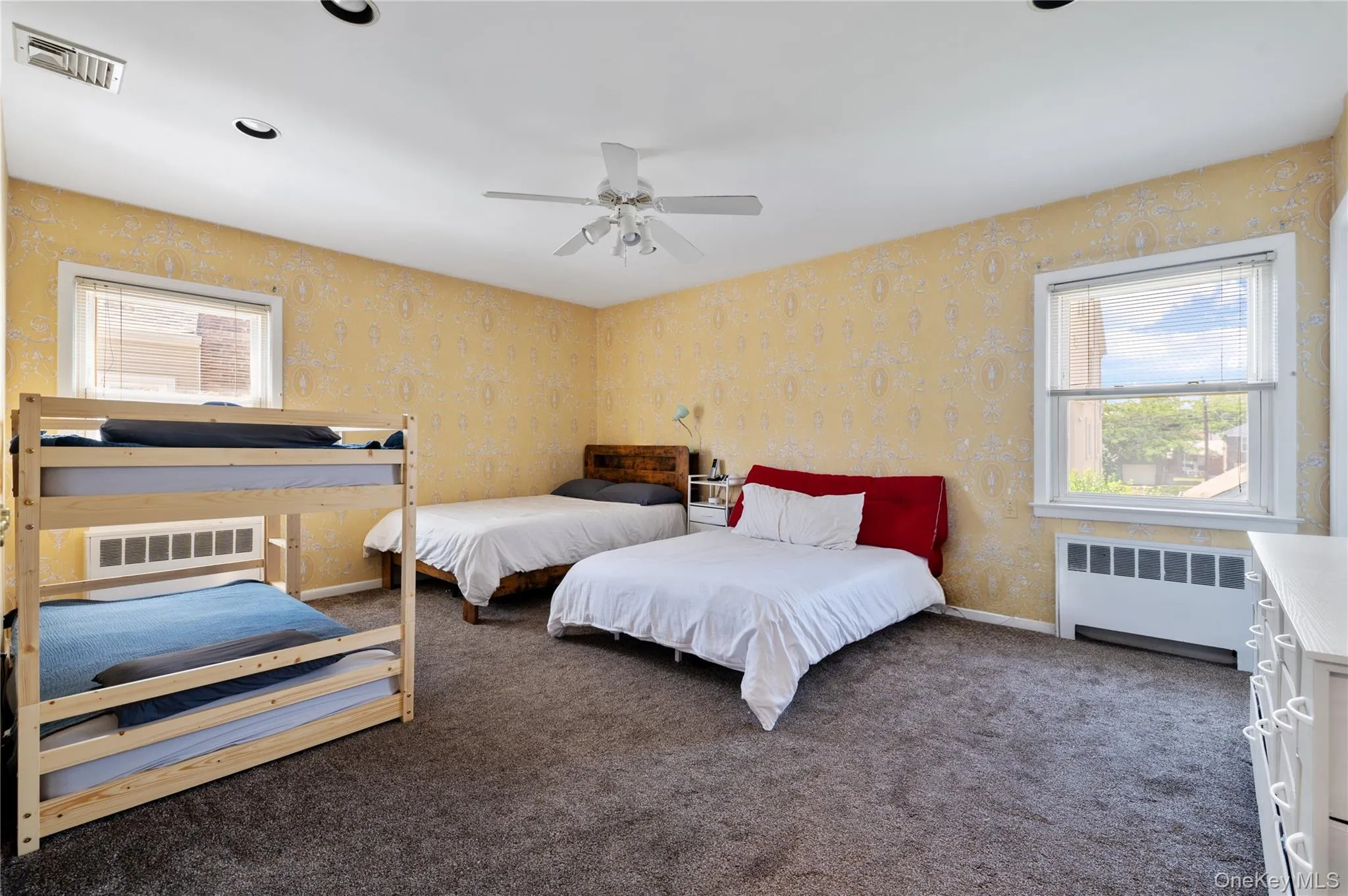 842 Fiske Street, Hempstead, NY, 4 Bedrooms Bedrooms, 9 Rooms Rooms,2 BathroomsBathrooms,Residential,For Rent,Fiske,0,1009119 842 Fiske Street, Hempstead, NY, 4 Bedrooms Bedrooms, 9 Rooms Rooms,2 BathroomsBathrooms,Residential,For Rent,Fiske,0,1009119
