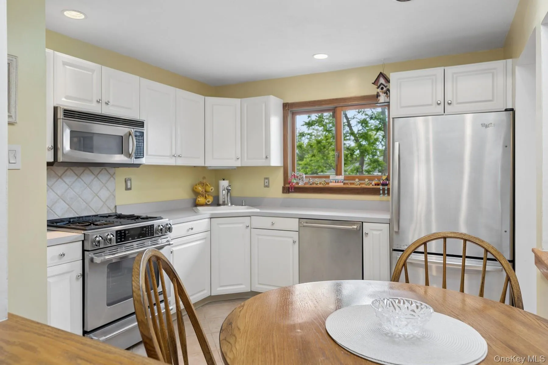 181 Emerson Avenue, Babylon, NY, 4 Bedrooms Bedrooms, 10 Rooms Rooms,2 BathroomsBathrooms,Residential,For Rent,Emerson,0,1009120 181 Emerson Avenue, Babylon, NY, 4 Bedrooms Bedrooms, 10 Rooms Rooms,2 BathroomsBathrooms,Residential,For Rent,Emerson,0,1009120