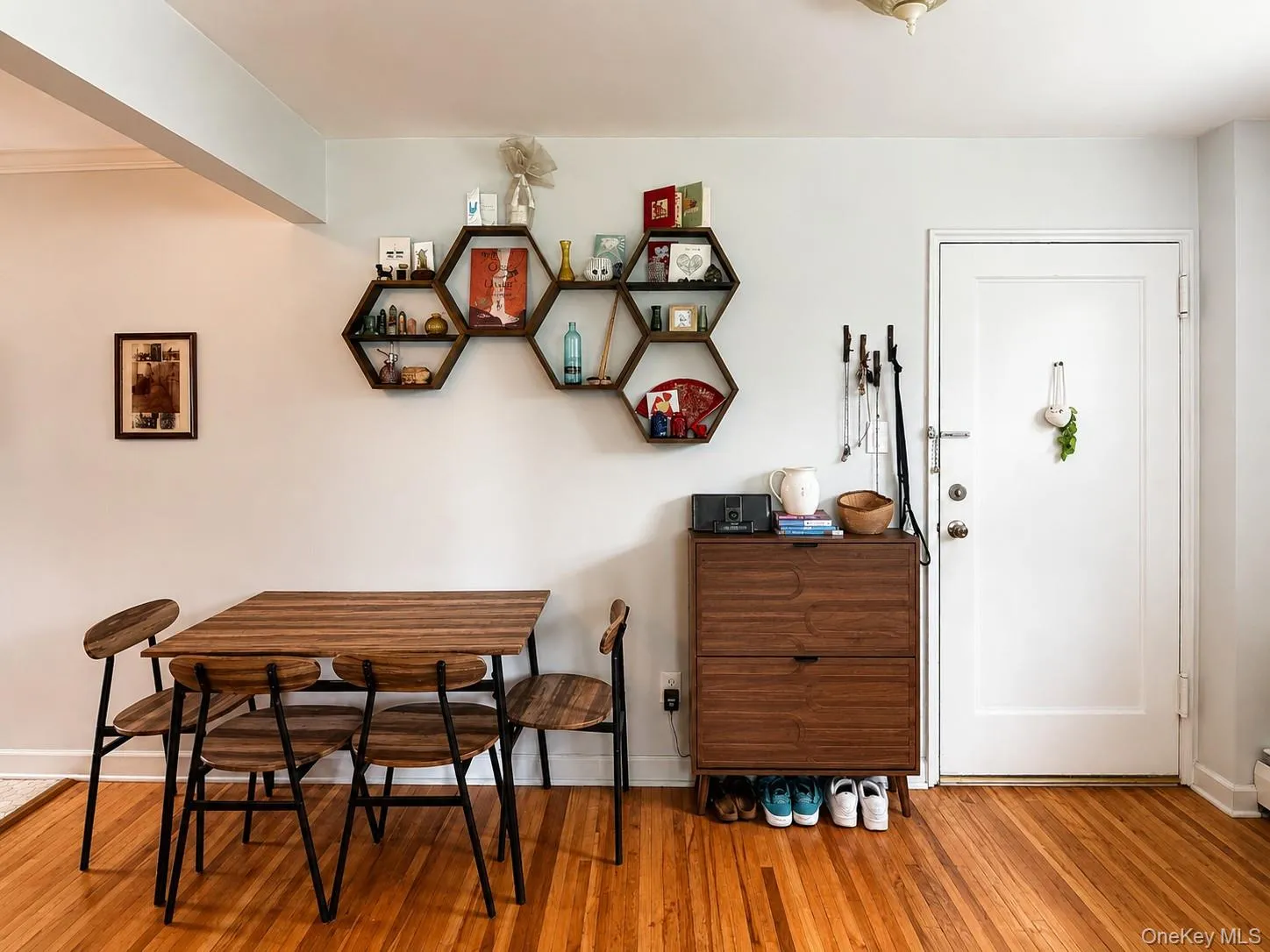125 Park Avenue, Babylon, NY, 1 Bedroom Bedrooms, 4 Rooms Rooms,1 BathroomBathrooms,Residential,For Rent,Park,0,1009123 125 Park Avenue, Babylon, NY, 1 Bedroom Bedrooms, 4 Rooms Rooms,1 BathroomBathrooms,Residential,For Rent,Park,0,1009123