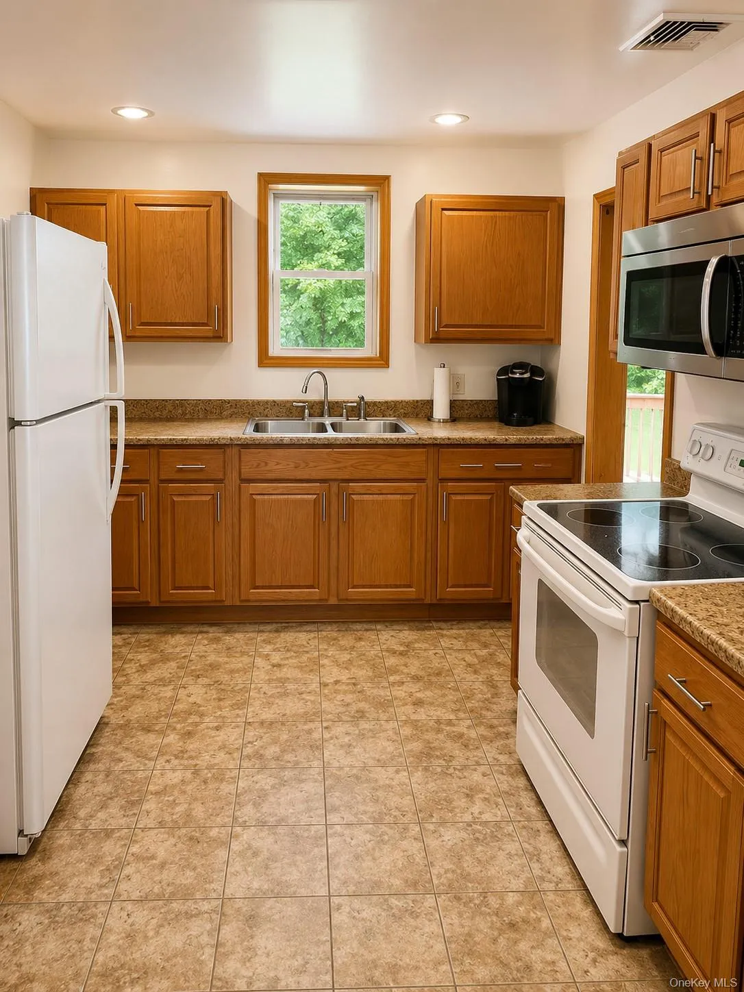 27 Midway Drive, Chester Town, NY, 3 Bedrooms Bedrooms, 5 Rooms Rooms,1 BathroomBathrooms,Residential Lease,For Rent,Midway,0,1009124 27 Midway Drive, Chester Town, NY, 3 Bedrooms Bedrooms, 5 Rooms Rooms,1 BathroomBathrooms,Residential Lease,For Rent,Midway,0,1009124