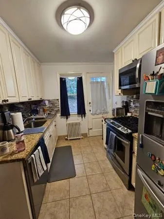 4641 Hanford Street, New York, NY, 2 Bedrooms Bedrooms, 6 Rooms Rooms,1 BathroomBathrooms,Residential Lease,For Rent,Hanford,0,1009129 4641 Hanford Street, New York, NY, 2 Bedrooms Bedrooms, 6 Rooms Rooms,1 BathroomBathrooms,Residential Lease,For Rent,Hanford,0,1009129