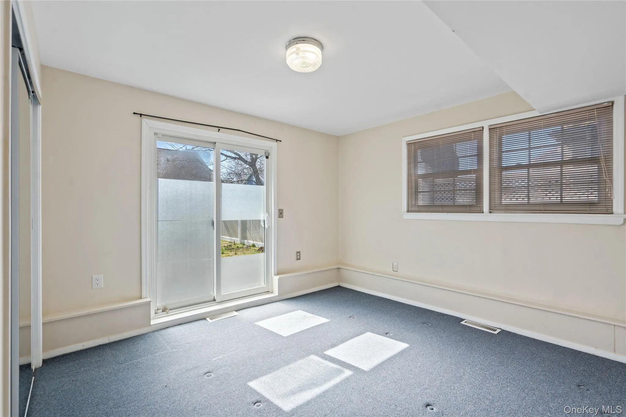 445 Wellwood Avenue, Babylon, NY, 1 Bedroom Bedrooms, 3 Rooms Rooms,1 BathroomBathrooms,Residential Lease,For Rent,Wellwood,0,1009131 445 Wellwood Avenue, Babylon, NY, 1 Bedroom Bedrooms, 3 Rooms Rooms,1 BathroomBathrooms,Residential Lease,For Rent,Wellwood,0,1009131
