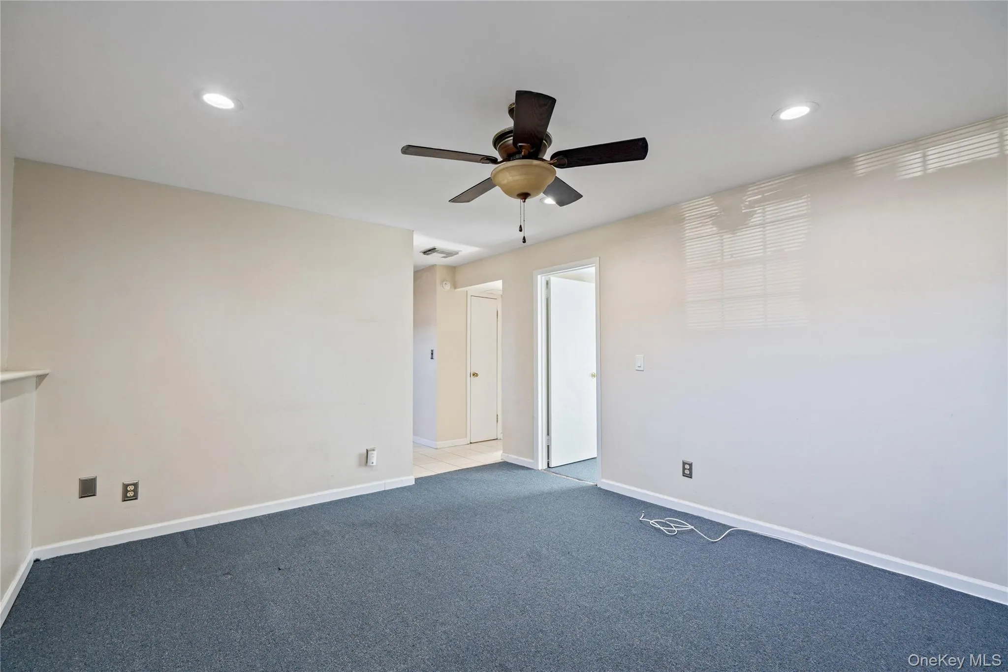 445 Wellwood Avenue, Babylon, NY, 1 Bedroom Bedrooms, 3 Rooms Rooms,1 BathroomBathrooms,Residential Lease,For Rent,Wellwood,0,1009131 445 Wellwood Avenue, Babylon, NY, 1 Bedroom Bedrooms, 3 Rooms Rooms,1 BathroomBathrooms,Residential Lease,For Rent,Wellwood,0,1009131
