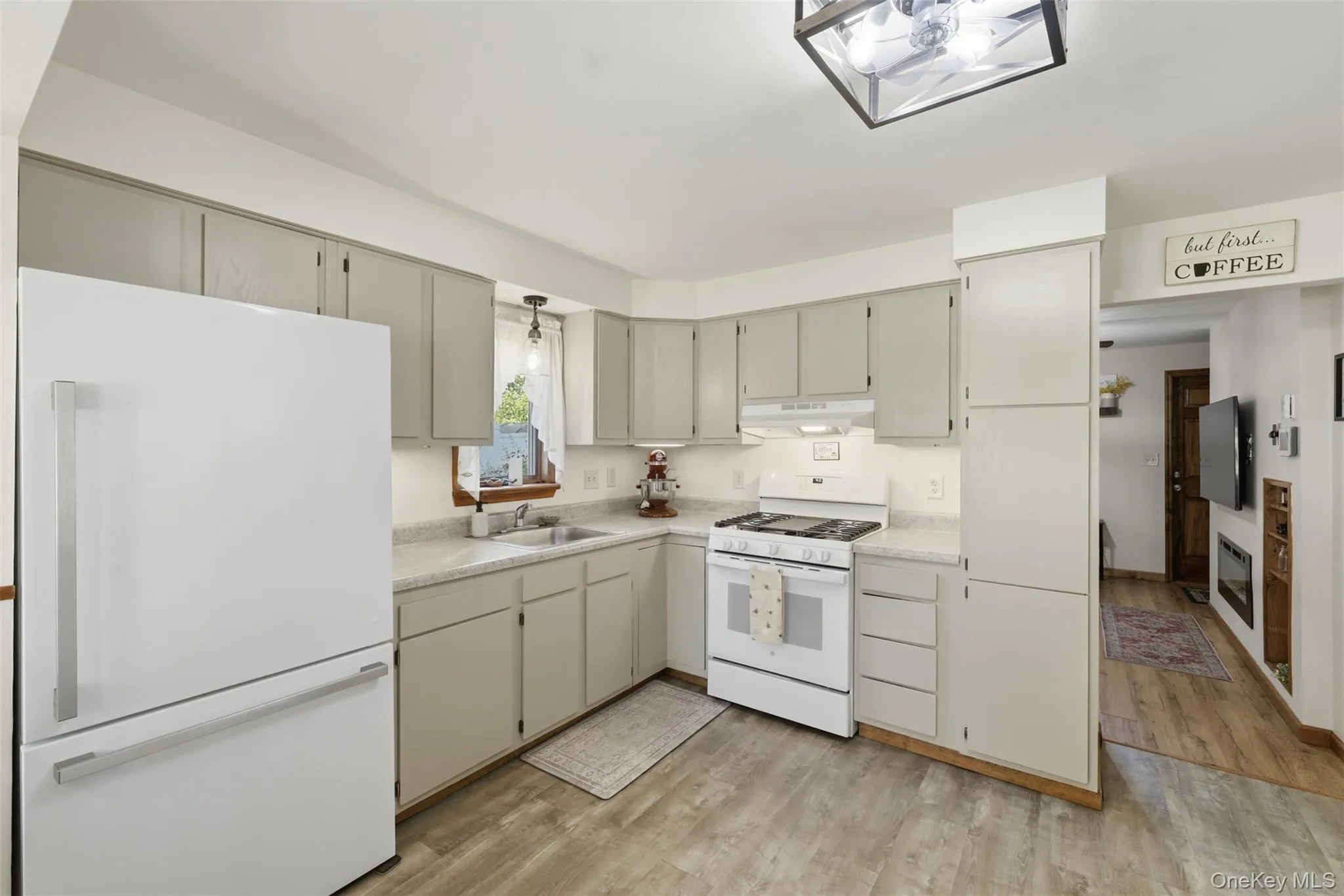 9 Fulmer Road, Deerpark, NY, 3 Bedrooms Bedrooms, 7 Rooms Rooms,1 BathroomBathrooms,Residential,For Rent,Fulmer,0,1009134 9 Fulmer Road, Deerpark, NY, 3 Bedrooms Bedrooms, 7 Rooms Rooms,1 BathroomBathrooms,Residential,For Rent,Fulmer,0,1009134