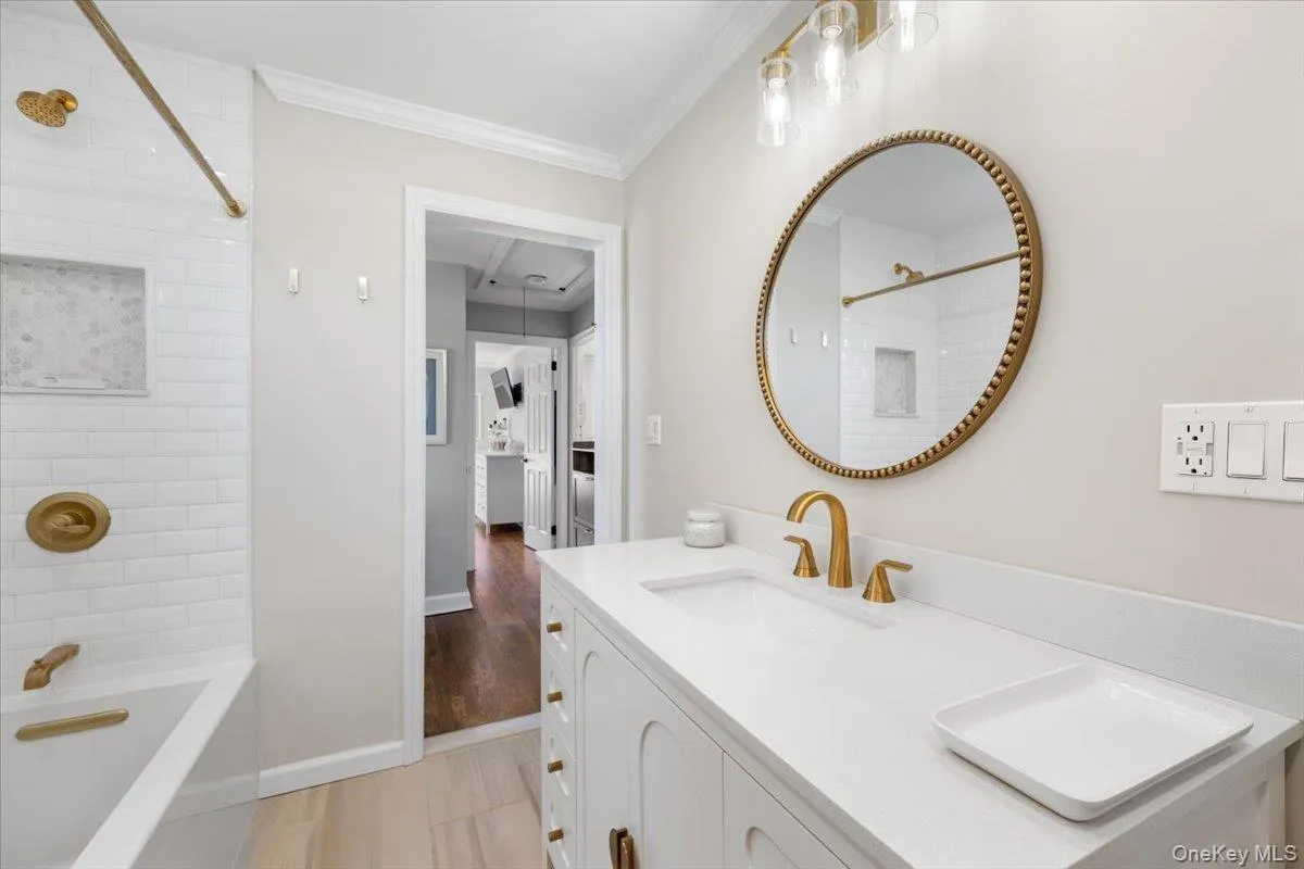 2nd floor renovated full bathroom 2nd floor renovated full bathroom