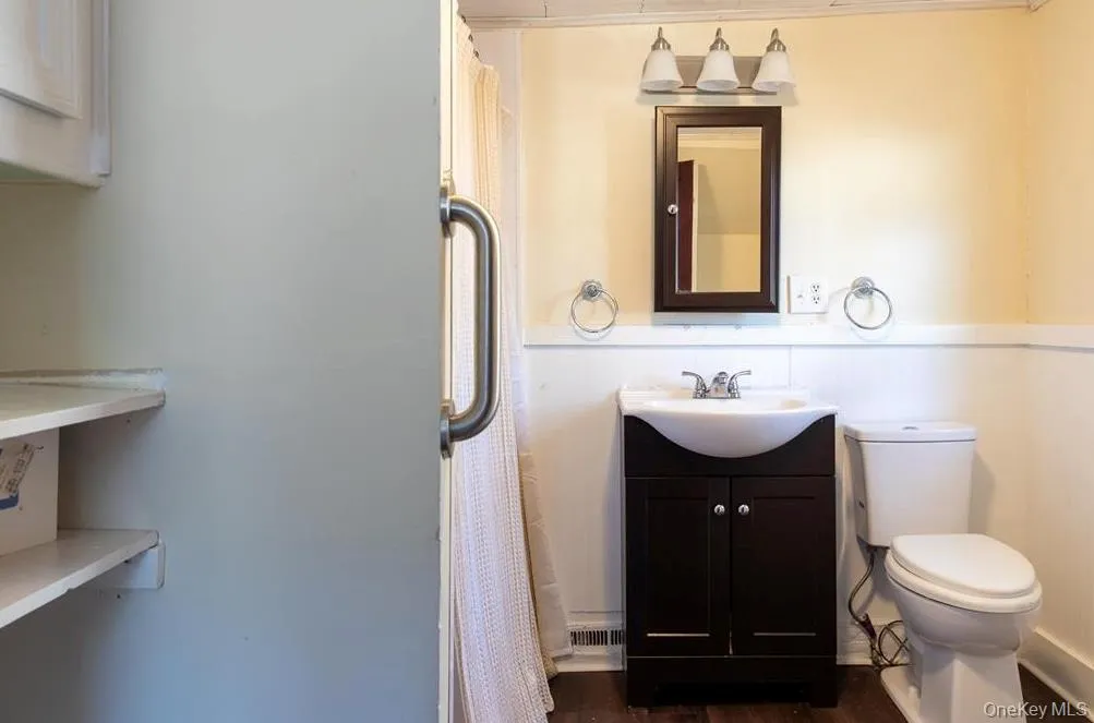 2925 Old Kings Road, Catskill, NY, 3 Bedrooms Bedrooms, 6 Rooms Rooms,1 BathroomBathrooms,Residential,For Rent,Old Kings,0,1009141 2925 Old Kings Road, Catskill, NY, 3 Bedrooms Bedrooms, 6 Rooms Rooms,1 BathroomBathrooms,Residential,For Rent,Old Kings,0,1009141