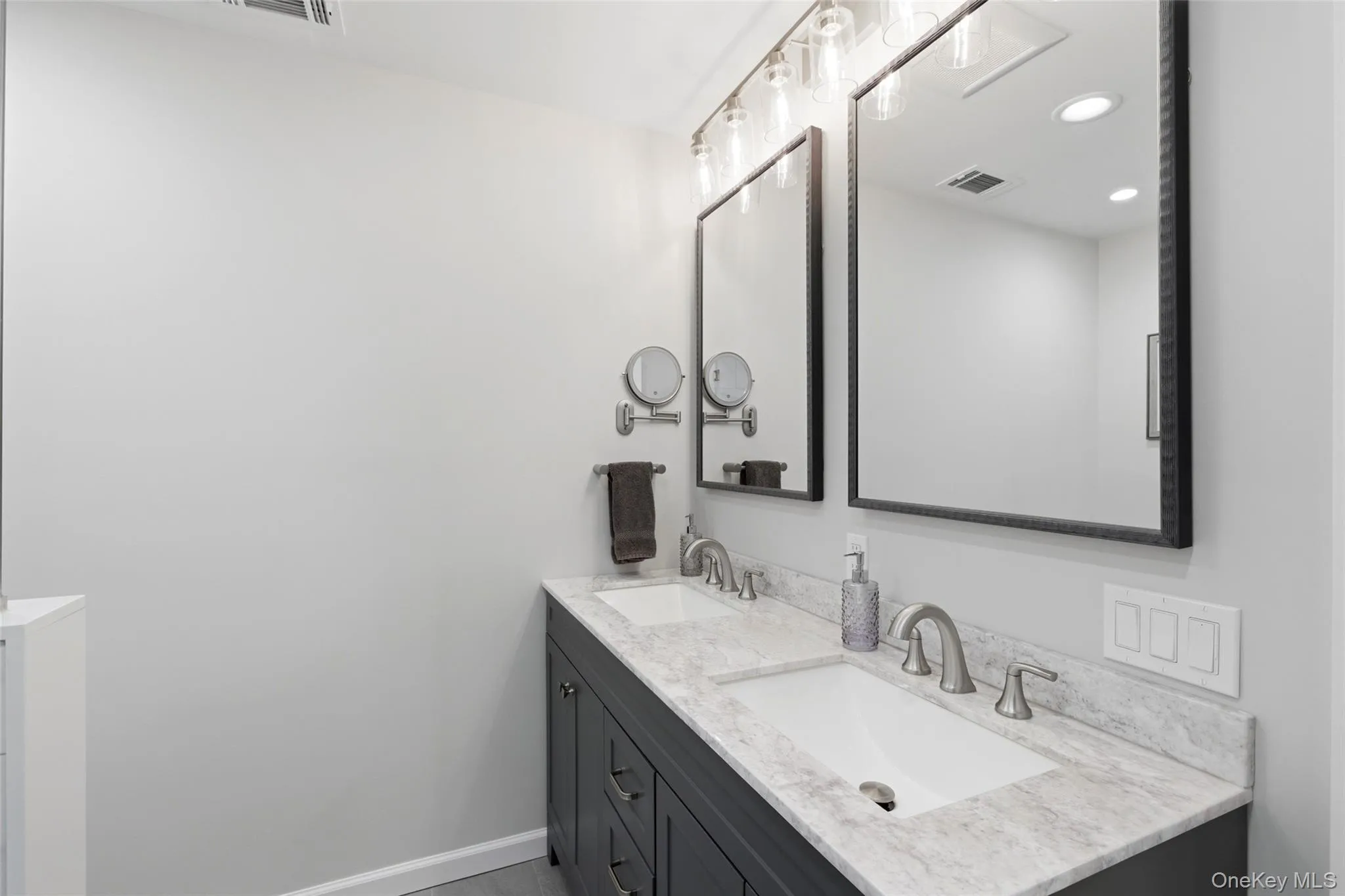 84 Erik Drive, Brookhaven, NY, 3 Bedrooms Bedrooms, 9 Rooms Rooms,2 BathroomsBathrooms,Residential,For Rent,Erik,0,1009146 84 Erik Drive, Brookhaven, NY, 3 Bedrooms Bedrooms, 9 Rooms Rooms,2 BathroomsBathrooms,Residential,For Rent,Erik,0,1009146