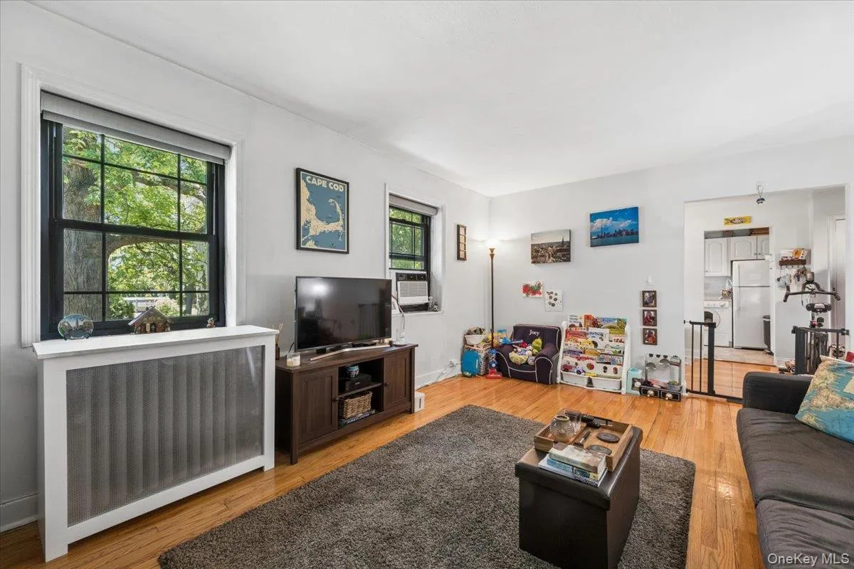 Living Room - large room that is great for everyday living and entertaining Living Room - large room that is great for everyday living and entertaining