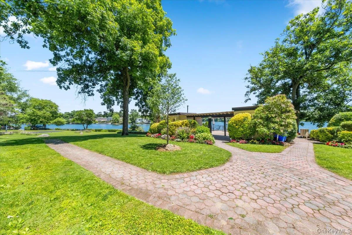 Interlaken Co-op's Lake Front on Lake Innisfree. Interlaken Co-op's Lake Front on Lake Innisfree.