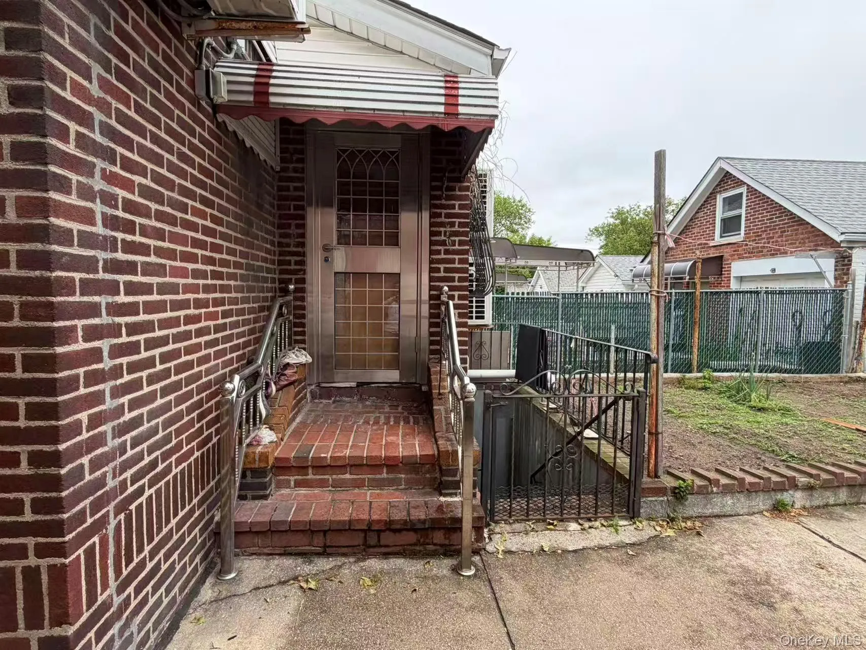 6127 157th Street, New York, NY, 3 Bedrooms Bedrooms, 6 Rooms Rooms,1 BathroomBathrooms,Residential,For Rent,157th,0,1009150 6127 157th Street, New York, NY, 3 Bedrooms Bedrooms, 6 Rooms Rooms,1 BathroomBathrooms,Residential,For Rent,157th,0,1009150