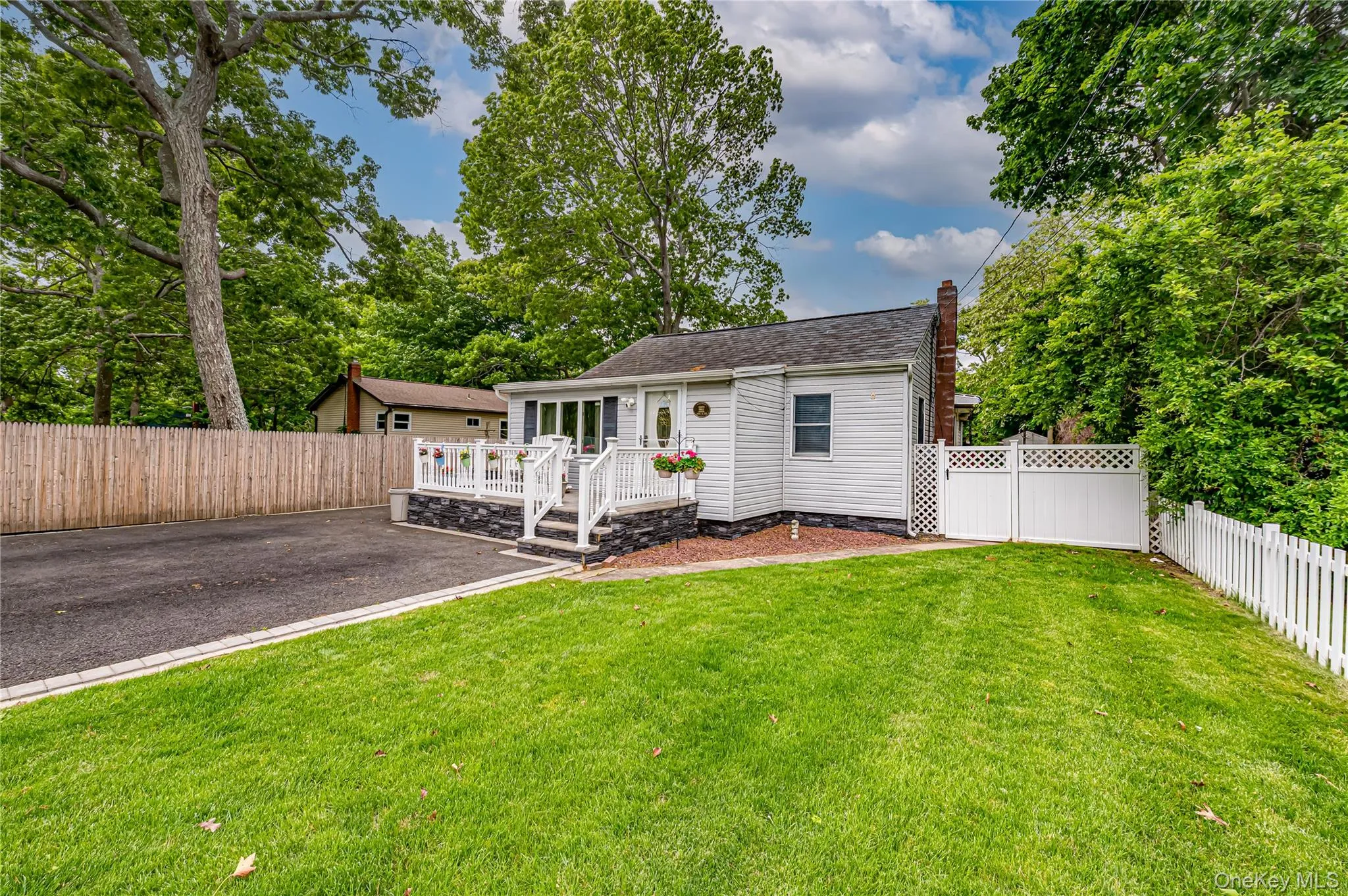122 Church Drive, Brookhaven, NY, 2 Bedrooms Bedrooms, 5 Rooms Rooms,1 BathroomBathrooms,Residential,For Rent,Church,0,1009152 122 Church Drive, Brookhaven, NY, 2 Bedrooms Bedrooms, 5 Rooms Rooms,1 BathroomBathrooms,Residential,For Rent,Church,0,1009152
