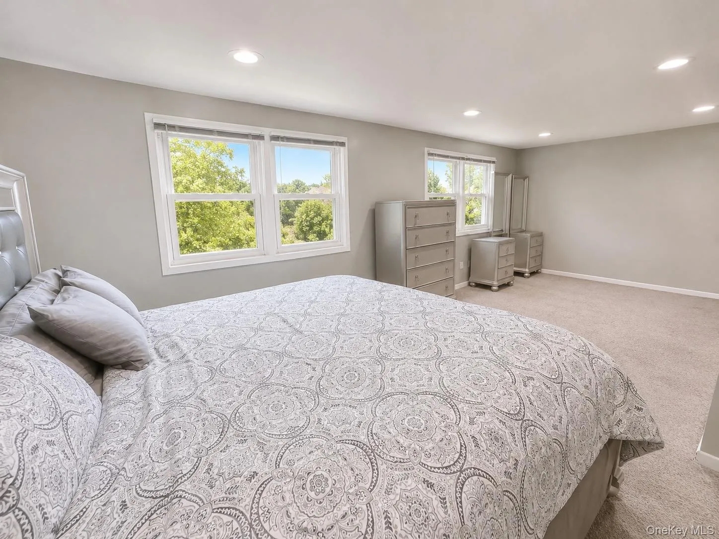 5 Regina Street, Oyster Bay, NY, 5 Bedrooms Bedrooms, 7 Rooms Rooms,2 BathroomsBathrooms,Residential Lease,For Rent,Regina,0,1009153 5 Regina Street, Oyster Bay, NY, 5 Bedrooms Bedrooms, 7 Rooms Rooms,2 BathroomsBathrooms,Residential Lease,For Rent,Regina,0,1009153