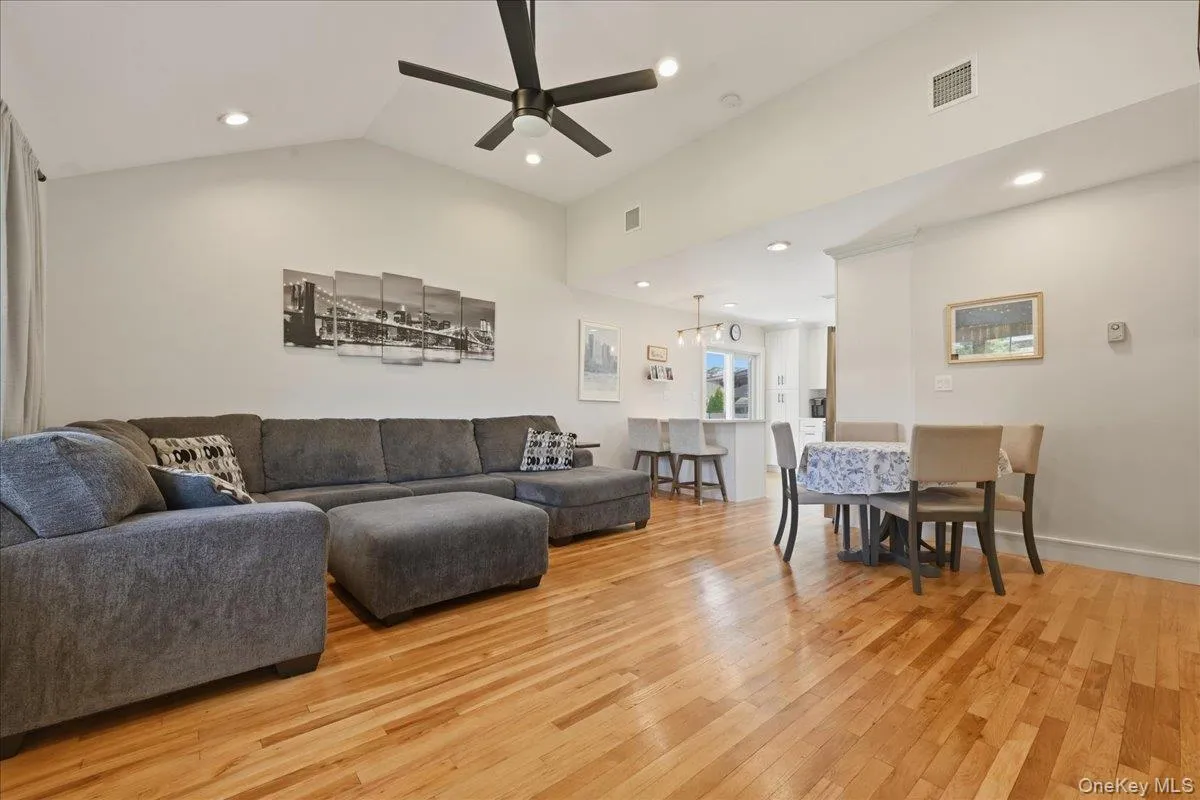 1829 Hannington Avenue, Hempstead, NY, 3 Bedrooms Bedrooms, 5 Rooms Rooms,2 BathroomsBathrooms,Residential,For Rent,Hannington,0,1009164 1829 Hannington Avenue, Hempstead, NY, 3 Bedrooms Bedrooms, 5 Rooms Rooms,2 BathroomsBathrooms,Residential,For Rent,Hannington,0,1009164