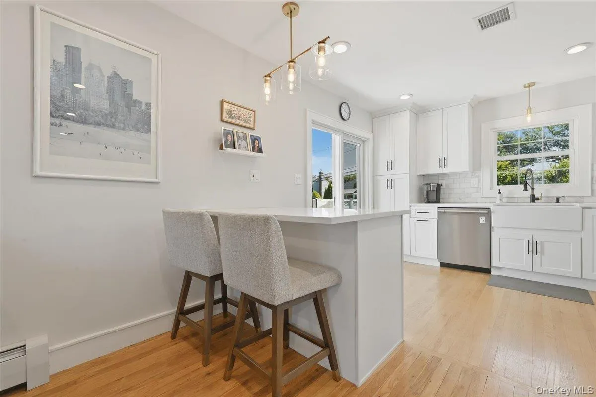 1829 Hannington Avenue, Hempstead, NY, 3 Bedrooms Bedrooms, 5 Rooms Rooms,2 BathroomsBathrooms,Residential,For Rent,Hannington,0,1009164 1829 Hannington Avenue, Hempstead, NY, 3 Bedrooms Bedrooms, 5 Rooms Rooms,2 BathroomsBathrooms,Residential,For Rent,Hannington,0,1009164